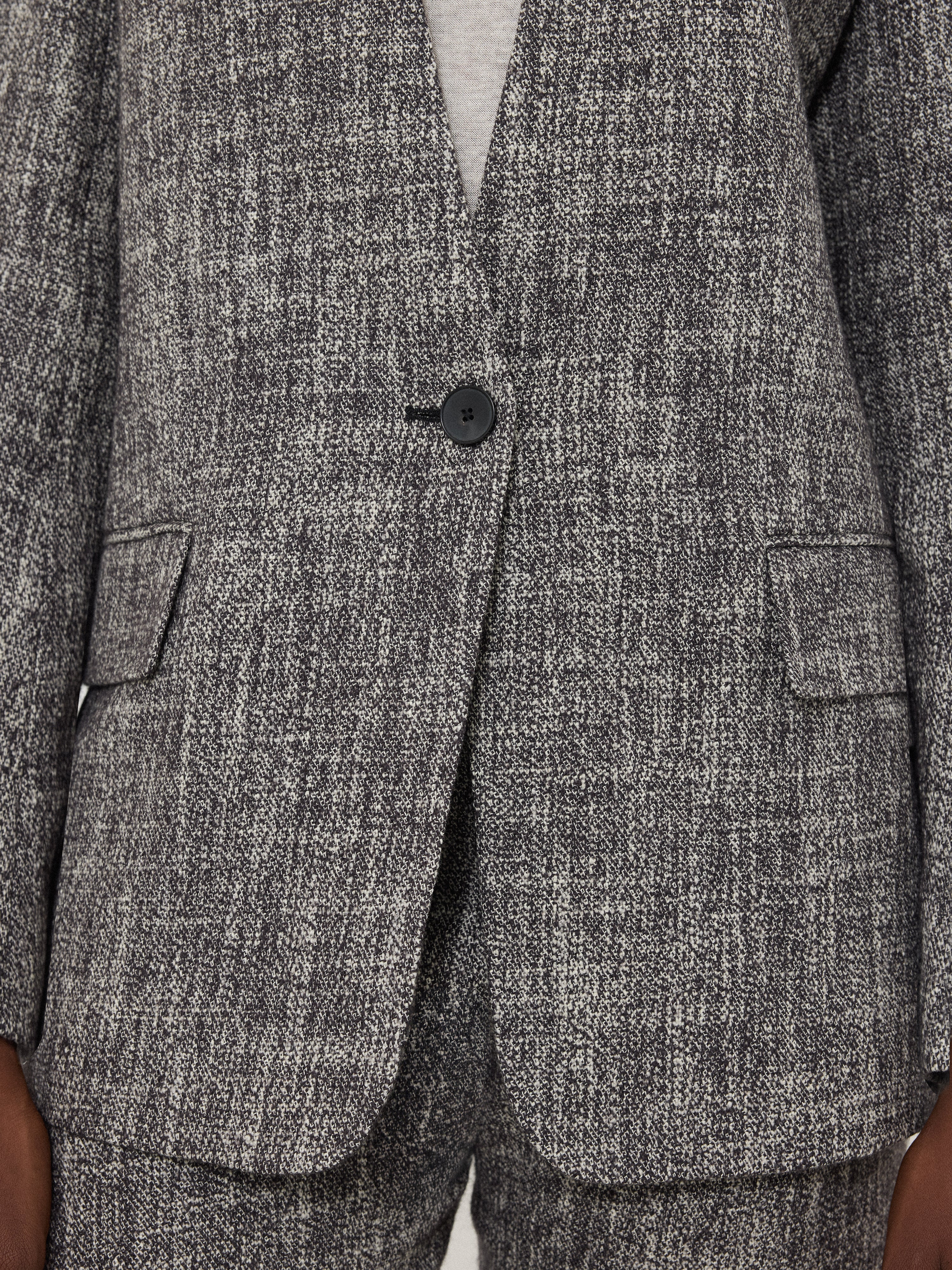 Stylish Collarless Boucle Jacket in Grey - Perfect for Casual Outings, Office Wear & Fall Layering