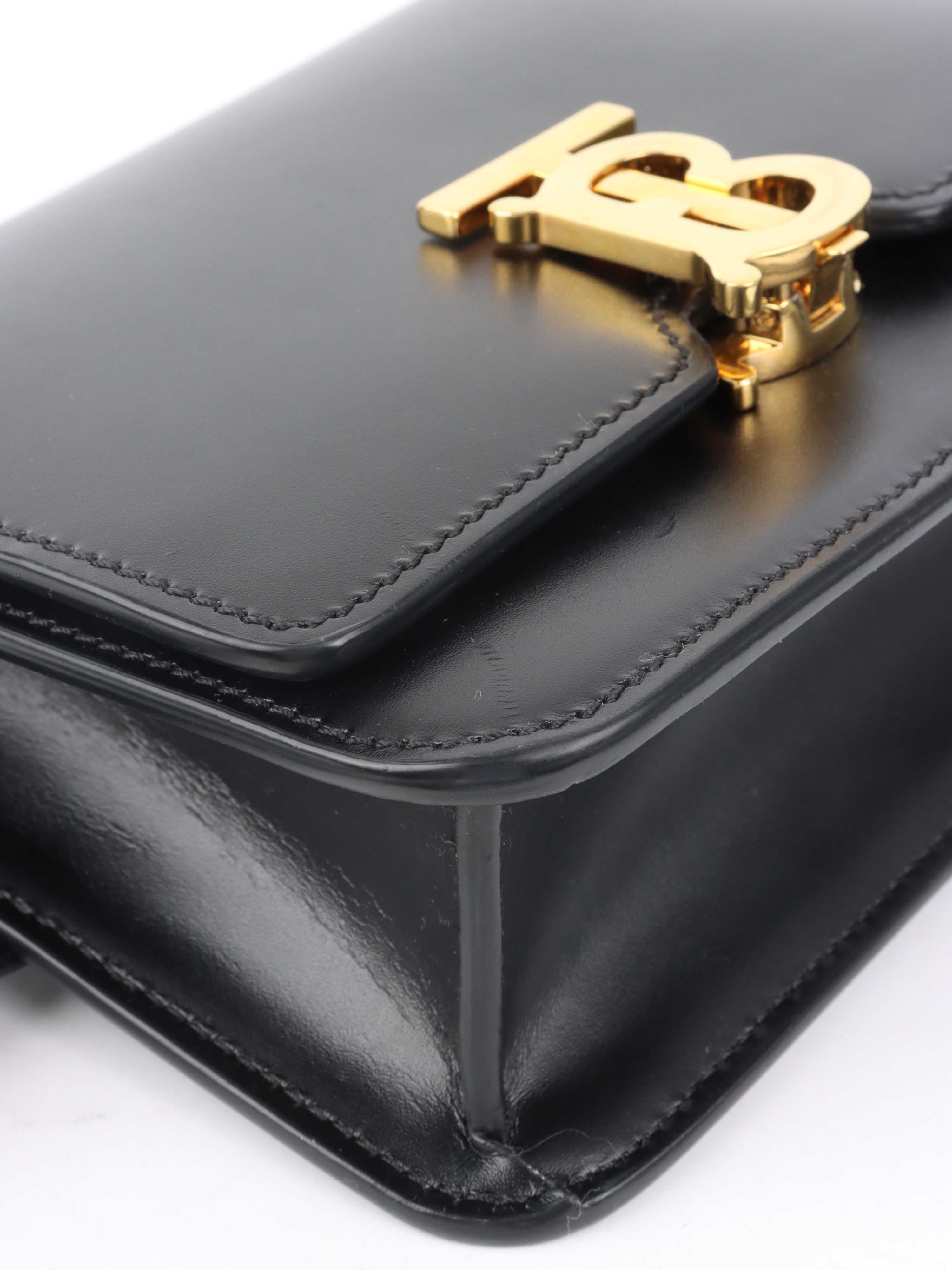 Burberry Black Leather Belt Bag for Women - Stylish Crossbody Handbag for Everyday Use, Work, and Travel