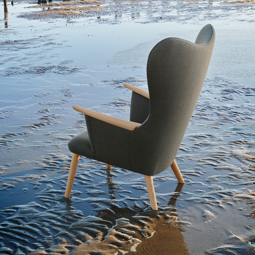 Ch78 Mama Bear Lounge Chair - Comfortable Oversized Recliner for Living Room, Bedroom & Nursery - Perfect for Relaxing, Nursing & Reading
