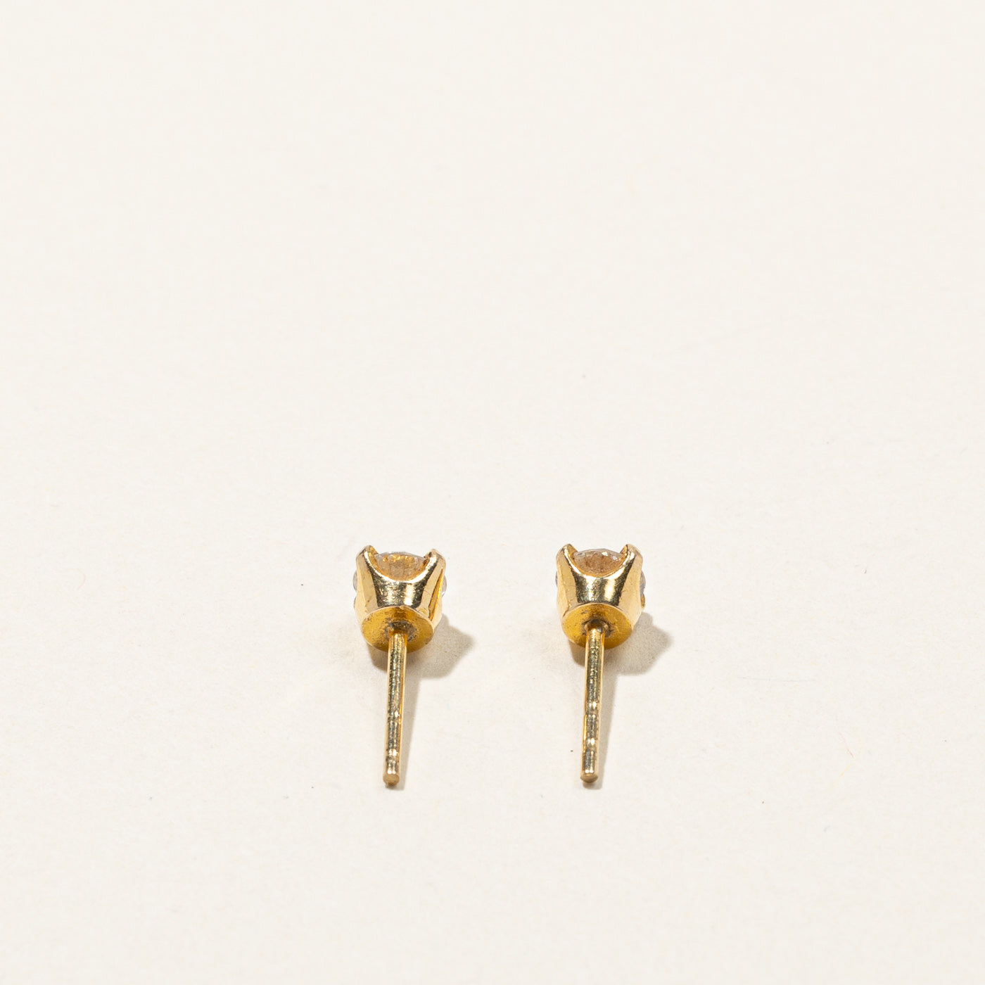 0.58ctw Diamond Stud Earrings for Women - Round Cut 14K White Gold Studs for Everyday Wear & Special Occasions