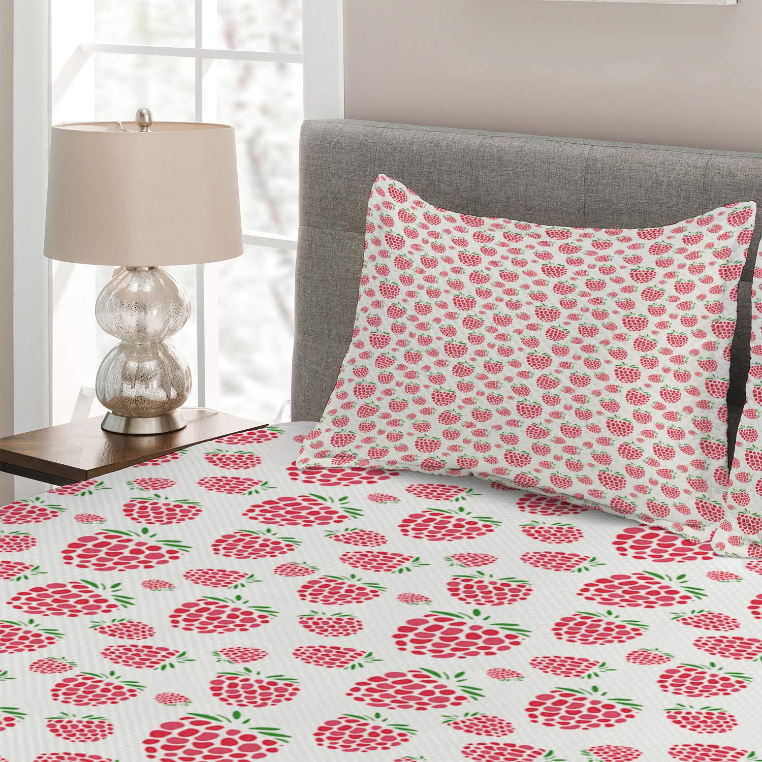 Ambesonne 3-Piece King Size Quilted Bedspread Set with 2 Pillow Shams - Summer Raspberry Fruit Pattern in Dark Coral, Fern Green & White - Soft Decorative Coverlet for Bedroom, Guest Room & Dorm