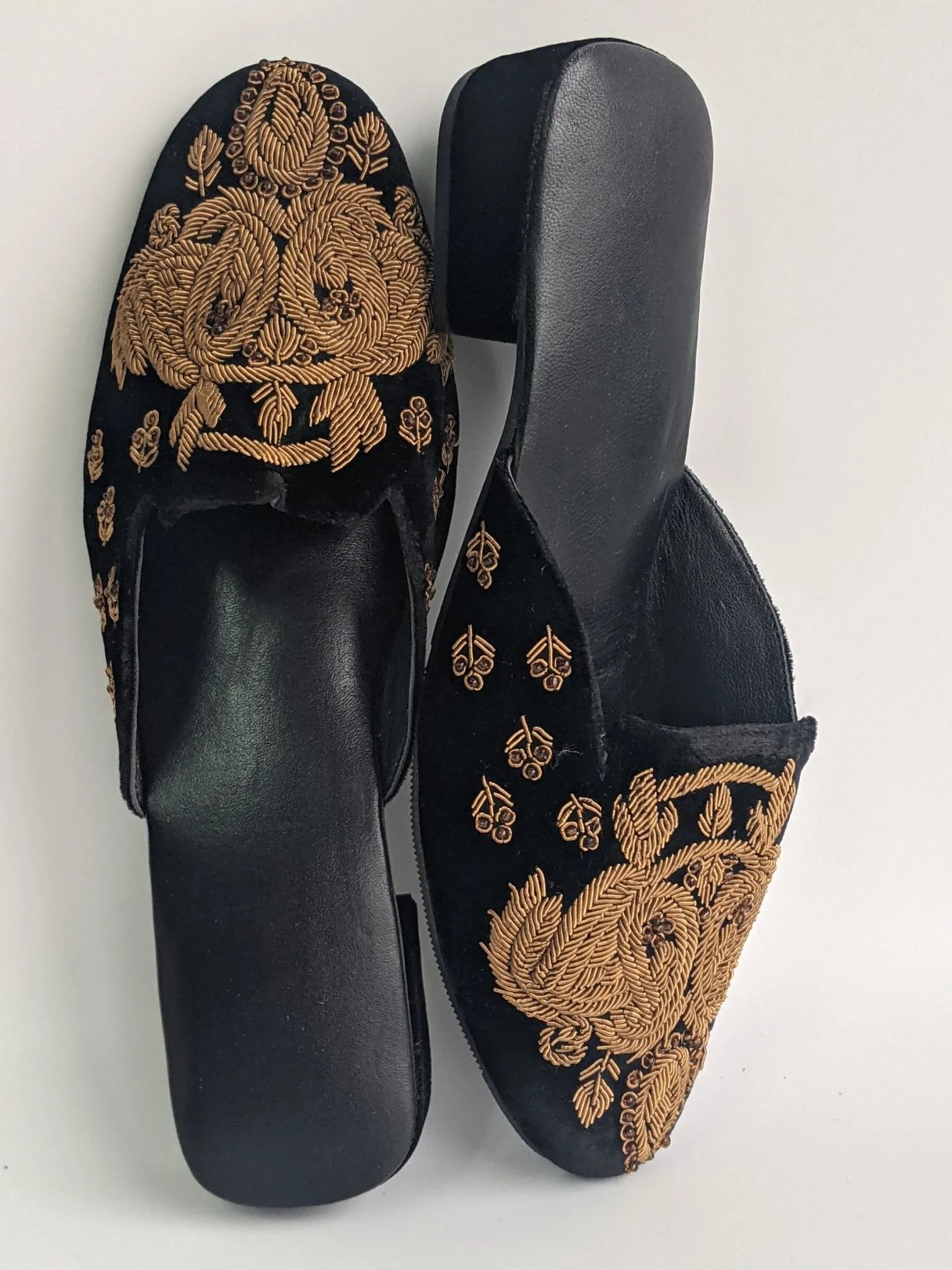 Paisley Embroidered Velvet Mule Slippers for Women - Soft Indoor/Outdoor House Shoes - Perfect for Lounge, Spa, and Home Comfort