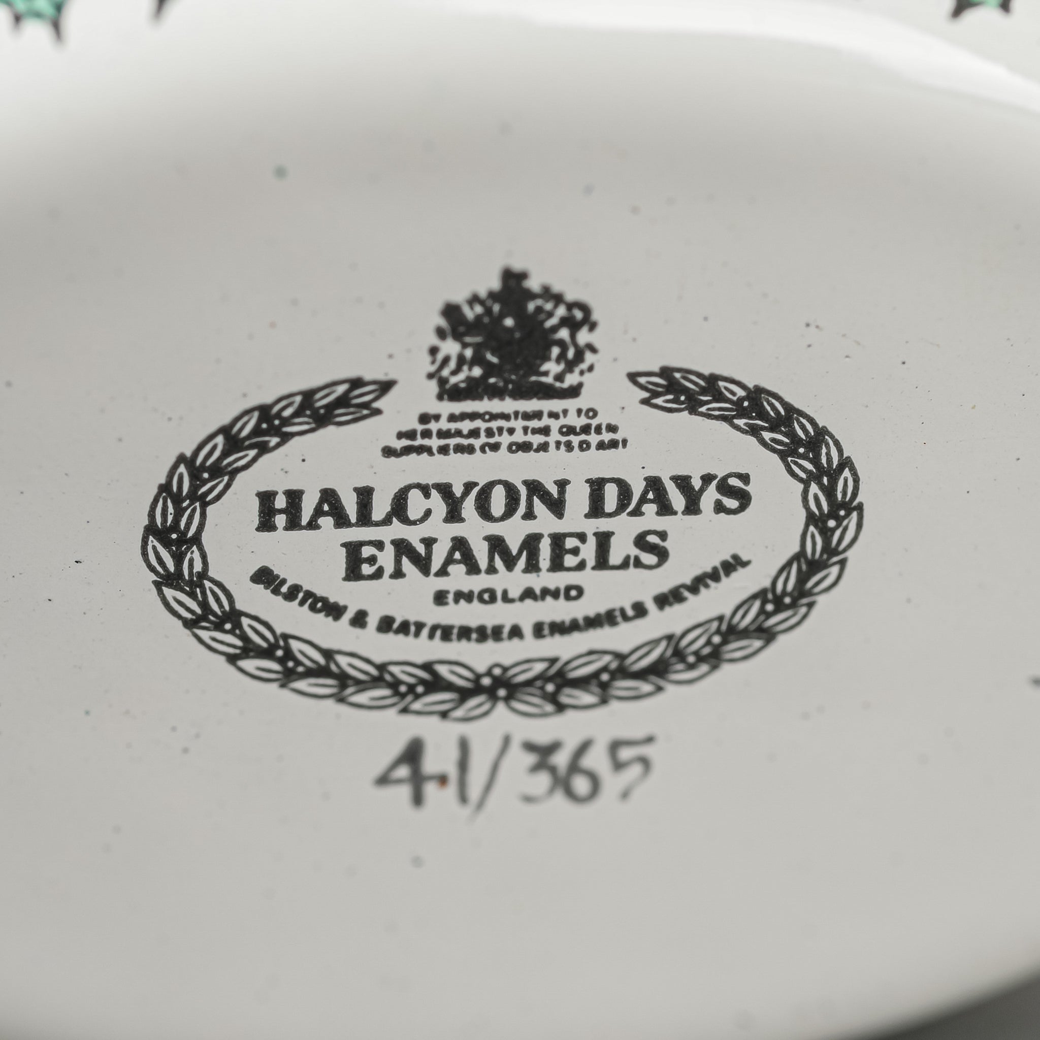 HALCYON DAYS Enamel Box - Christmas 1981 Limited Edition Collectible with Christmas Tree Design | Perfect Holiday Gift & Home Decor for Christmas Collectors