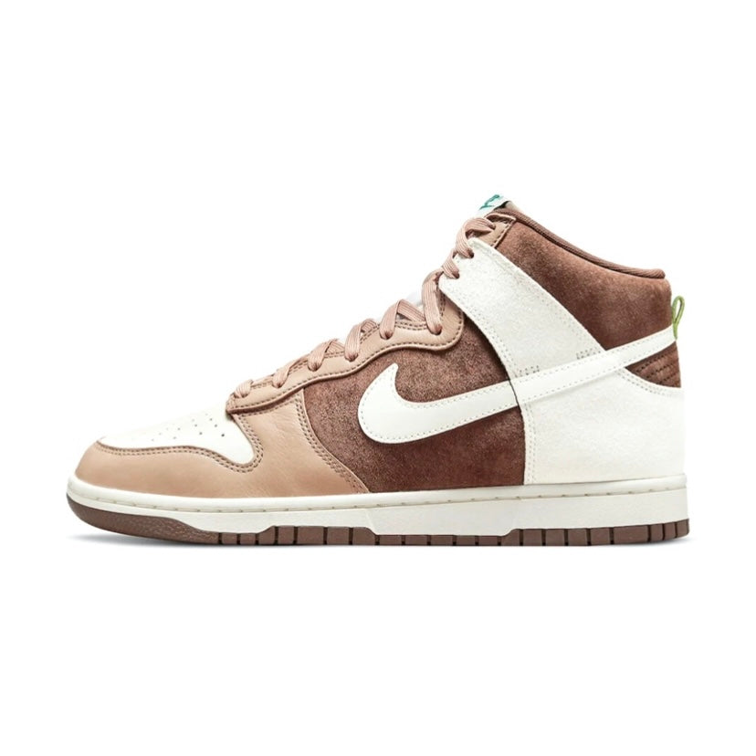 Nike Dunk High Sneakers in Khaki Chocolate Sail - Stylish & Comfortable Basketball Shoes for Men & Women - Perfect for Casual Wear, Street Fashion & Sports