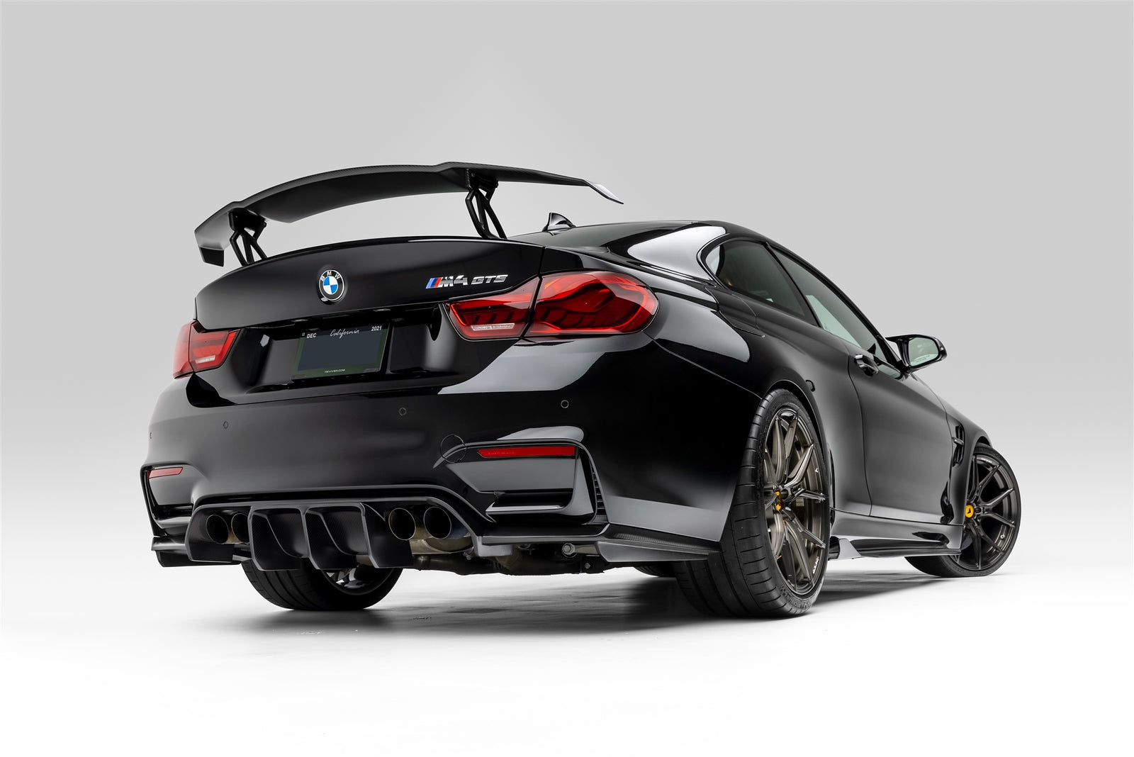 BMW M4 GTS 20 VPX 101 Liquid Smoke - High Performance Car Air Freshener for Luxury Vehicles | Perfect for BMW Enthusiasts & Car Detailing
