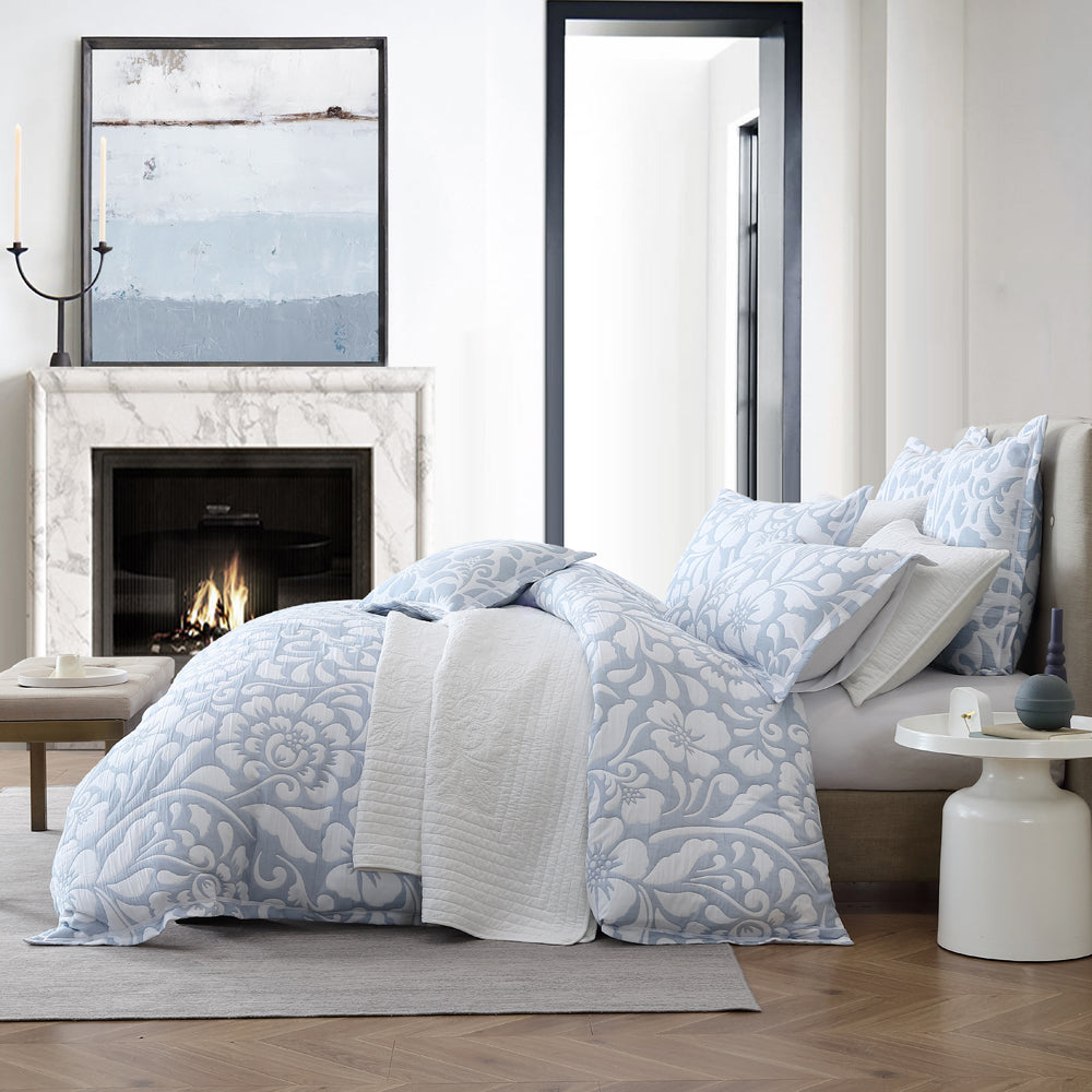 Eleanor Sky Quilt Cover Set - Super King Size Bedding with Soft Microfiber, Breathable & Wrinkle-Resistant - Perfect for Master Bedroom, Guest Room & Luxury Hotels