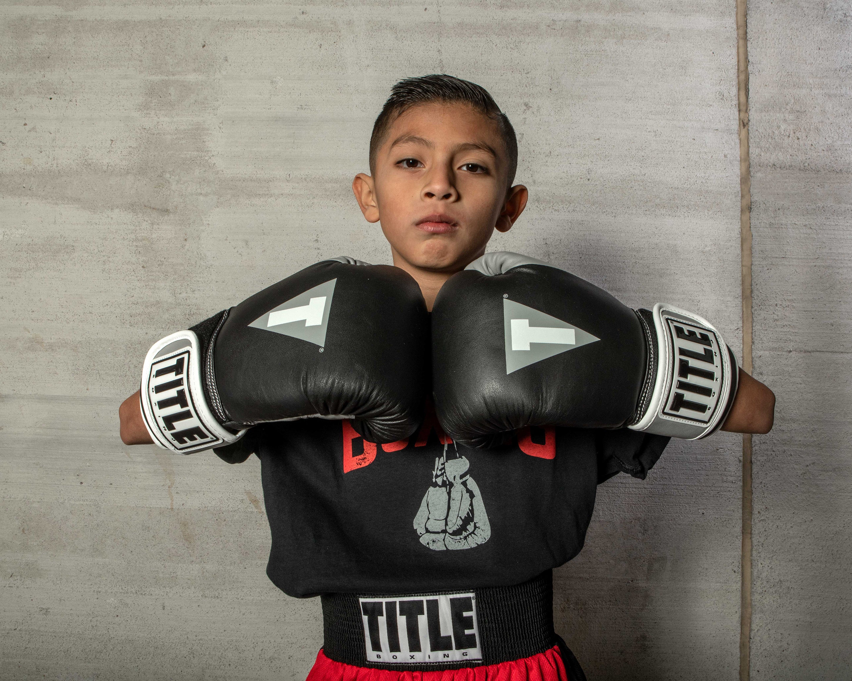 TITLE Boxing Gel World V2T Bag Boxing Gloves - Premium Training Gloves for Punching Bag, MMA, Muay Thai & Fitness Workouts - Ideal for Boxing Training, Sparring & Heavy Bag Practice