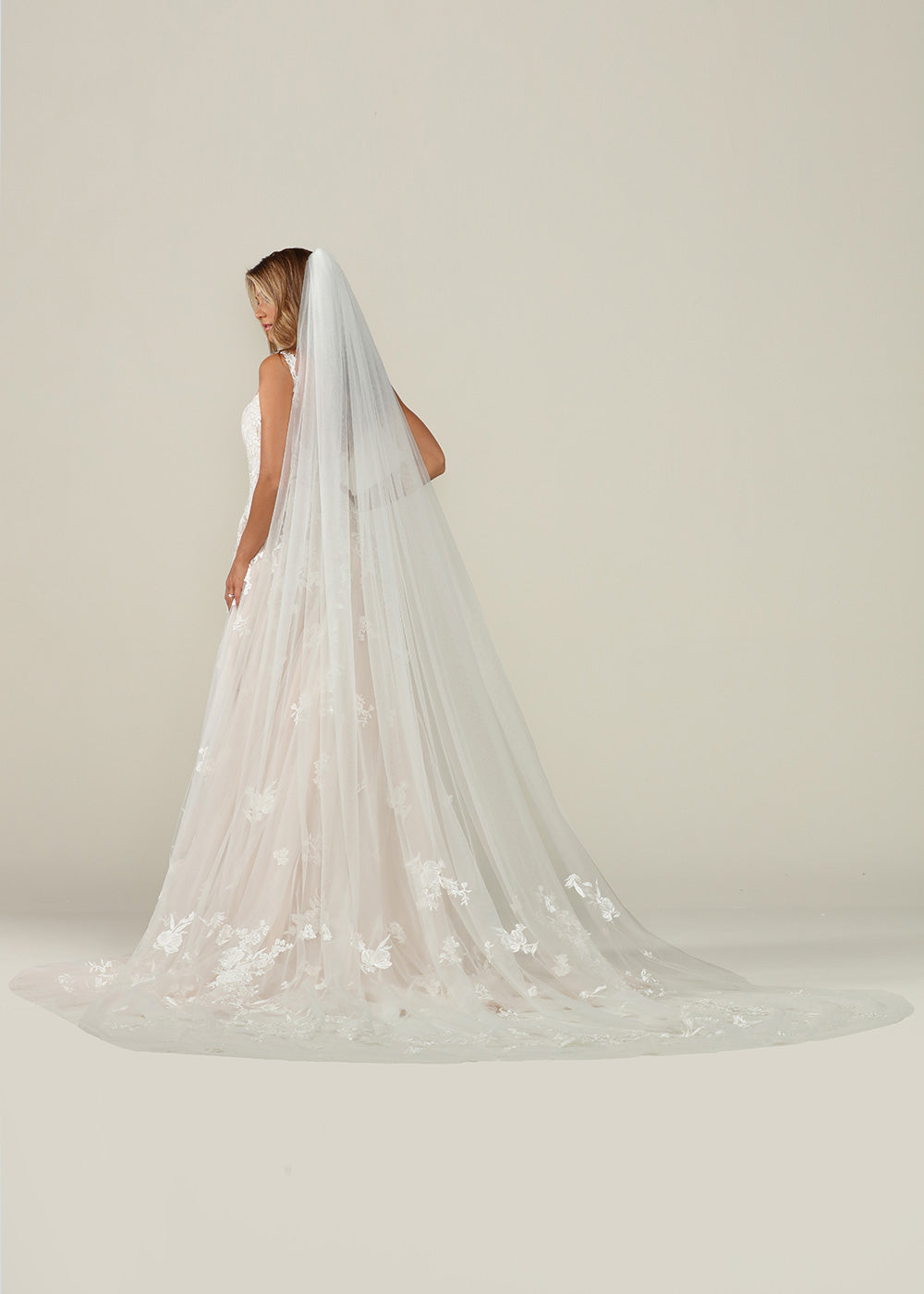 Elegant Iris Veil Scarf - Floral Lace Bridal Accessory for Weddings, Parties & Special Occasions