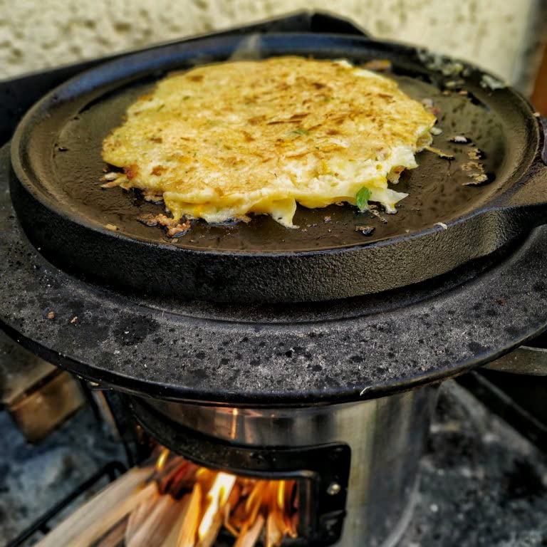 BBQ-TORO 26cm Pre-Seasoned Cast Iron Crepe Pan - Induction Compatible, Non-Stick Pancake & Crepe Maker for Stovetop, Camping & Outdoor Cooking