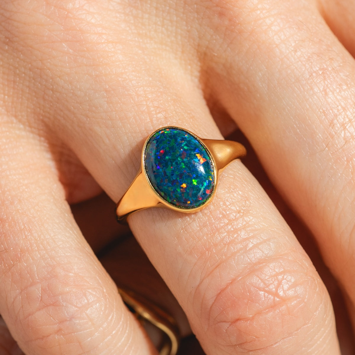 Black Opal Signet Ring for Men & Women – Elegant Sterling Silver Statement Jewelry – Perfect for Weddings, Engagements & Everyday Wear