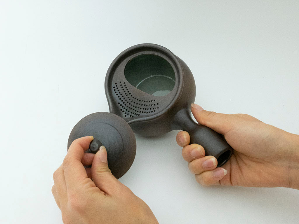 Premium Fujiso Yakishime Japanese Kyusu Teapot - Handcrafted Ceramic Japanese Tea Pot for Loose Leaf Tea - Perfect for Green Tea, Sencha & Matcha Brewing at Home or Office