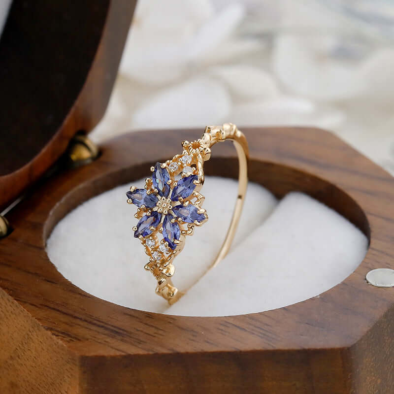 Romantic Moonstone Flower Ring in Gold – Elegant Jewelry for Women | Perfect for Weddings, Anniversaries & Special Occasions | TB2406