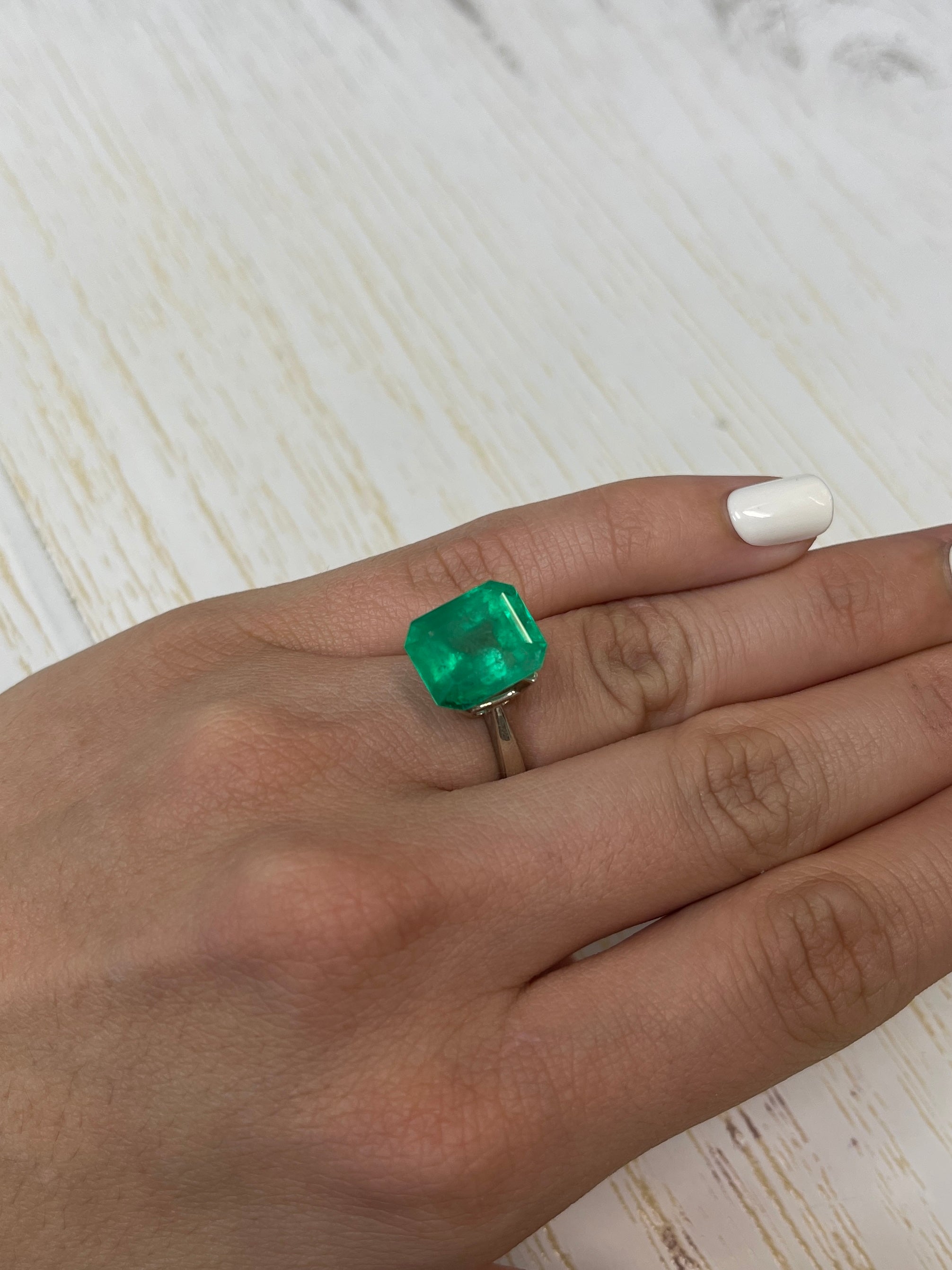 9.28 Carat 13x11mm Yellowish Green Emerald Cut Loose Colombian Emerald Gemstone for Jewelry Making - Perfect for Rings, Necklaces & Engagement Rings