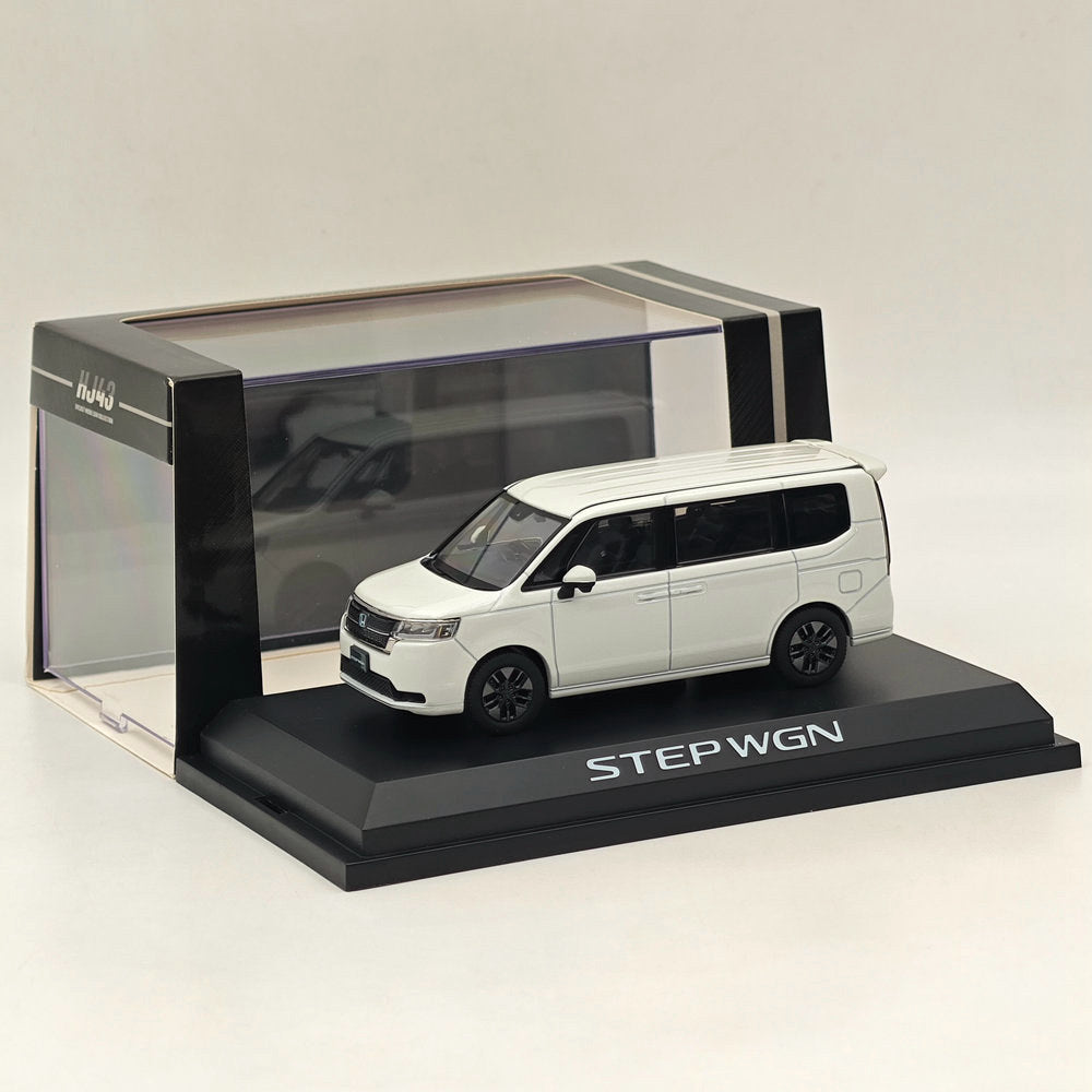 1/43 Scale Honda STEP WGN e:HEV SPADA Platinum White Diecast Model Car - Hobby Japan HJ432004W - Collectible Miniature Vehicle for Display & Japanese Car Enthusiasts