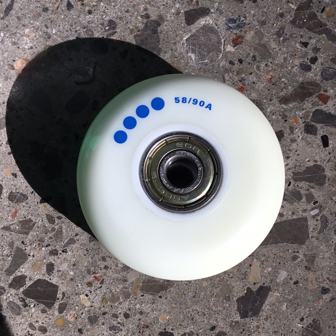 THEM 4 Dots 58mm 90a Skateboard Wheels with Bearings (4 Pack) - Perfect for Street Skating and Tricks