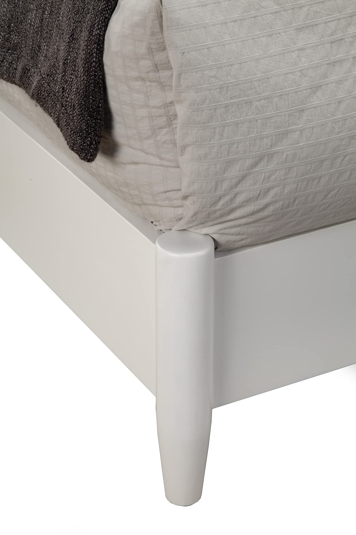 Alpine Furniture Flynn Full-Size Platform Bed Frame in White - Modern Minimalist Bedroom Furniture for Small Spaces & Apartments