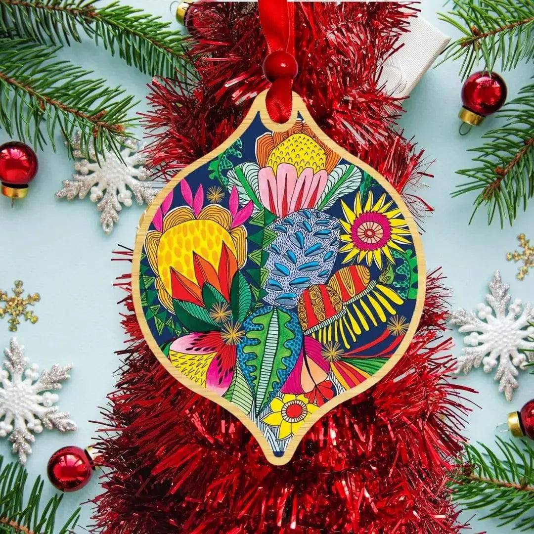 Wild Things Australian Christmas Card & Bauble - Festive Holiday Greeting Card with Ornament for Xmas Tree Decorations | Perfect for Holiday Gifts, Office Parties & Family Celebrations