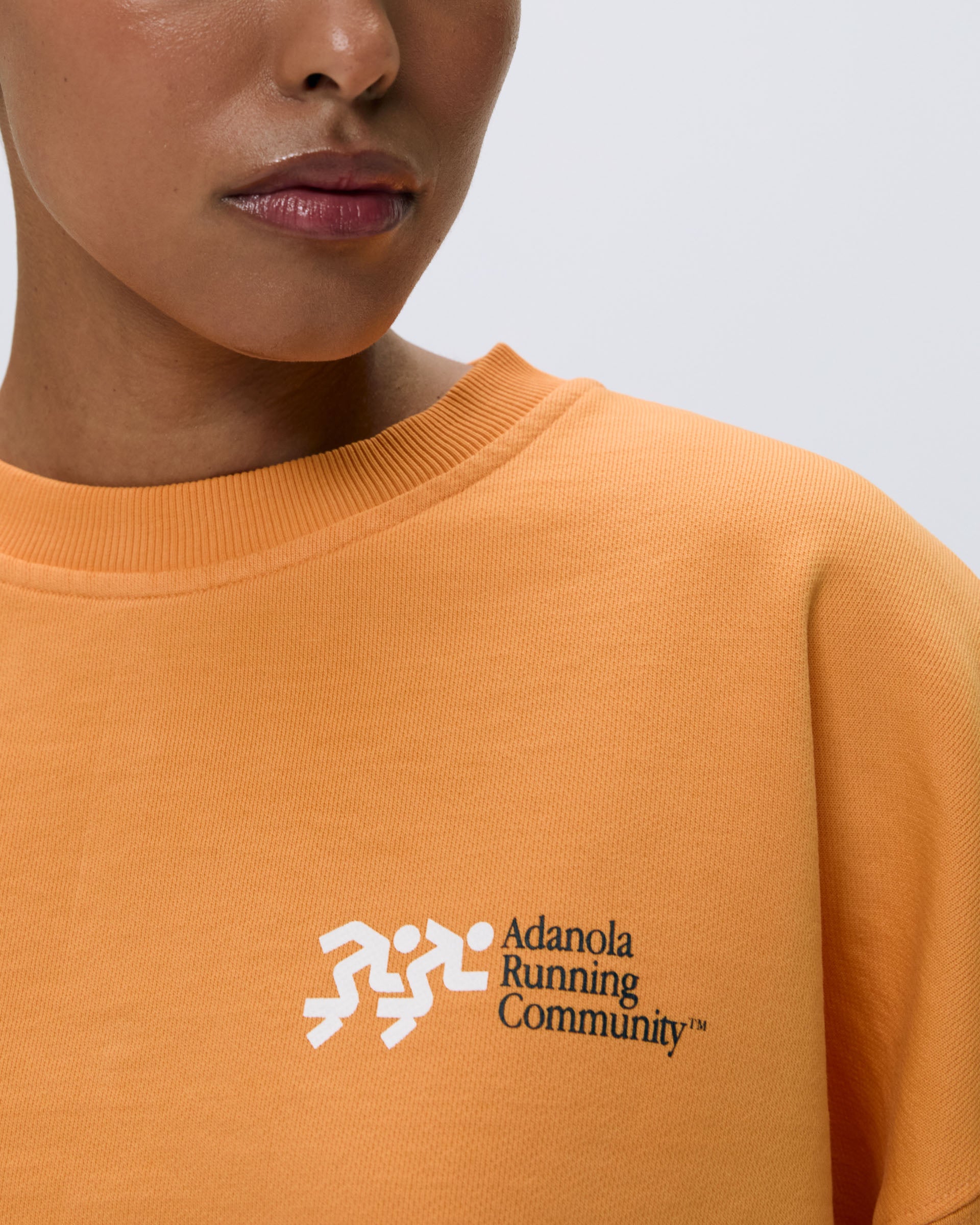 Oversized Sweatshirt for Women - Soft & Cozy Pullover Hoodie in Mango Orange - Perfect for Loungewear, Casual Outfits & Streetwear Fashion