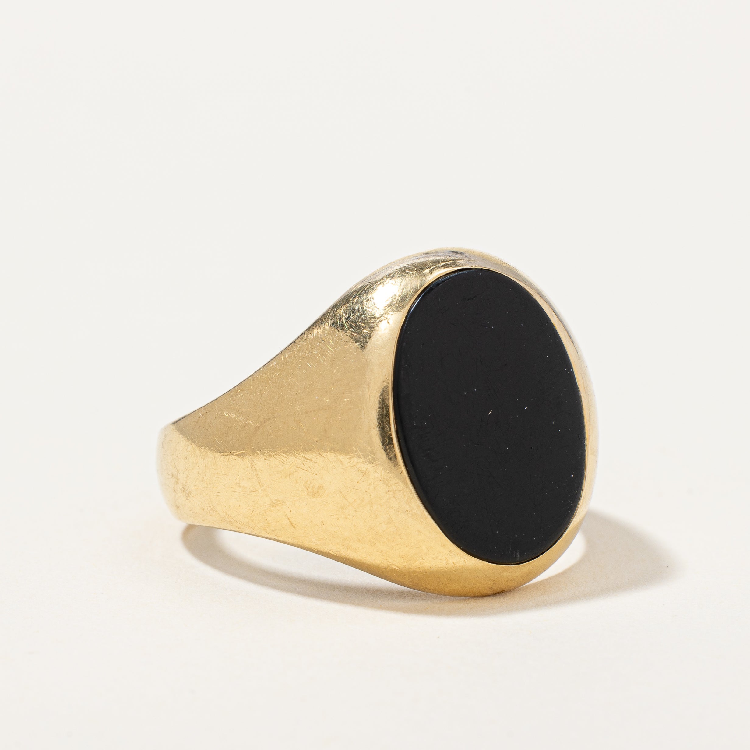 Tiffany & Co Onyx Cocktail Ring - 2.90 Carat Black Onyx Stone - Size 10 - Elegant Statement Jewelry for Evening Parties & Special Occasions