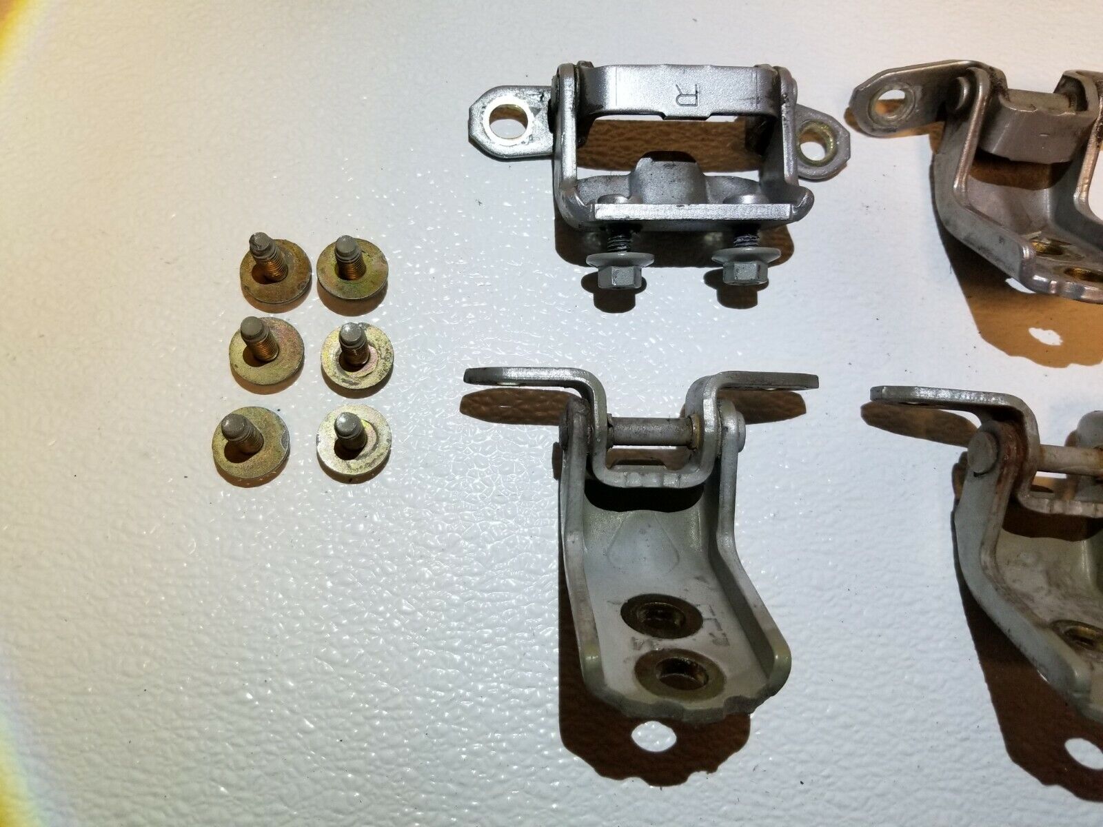 2004-2008 Nissan Maxima Right Passenger Side Door Hinge OEM Replacement Part - Perfect for Door Repair & Maintenance