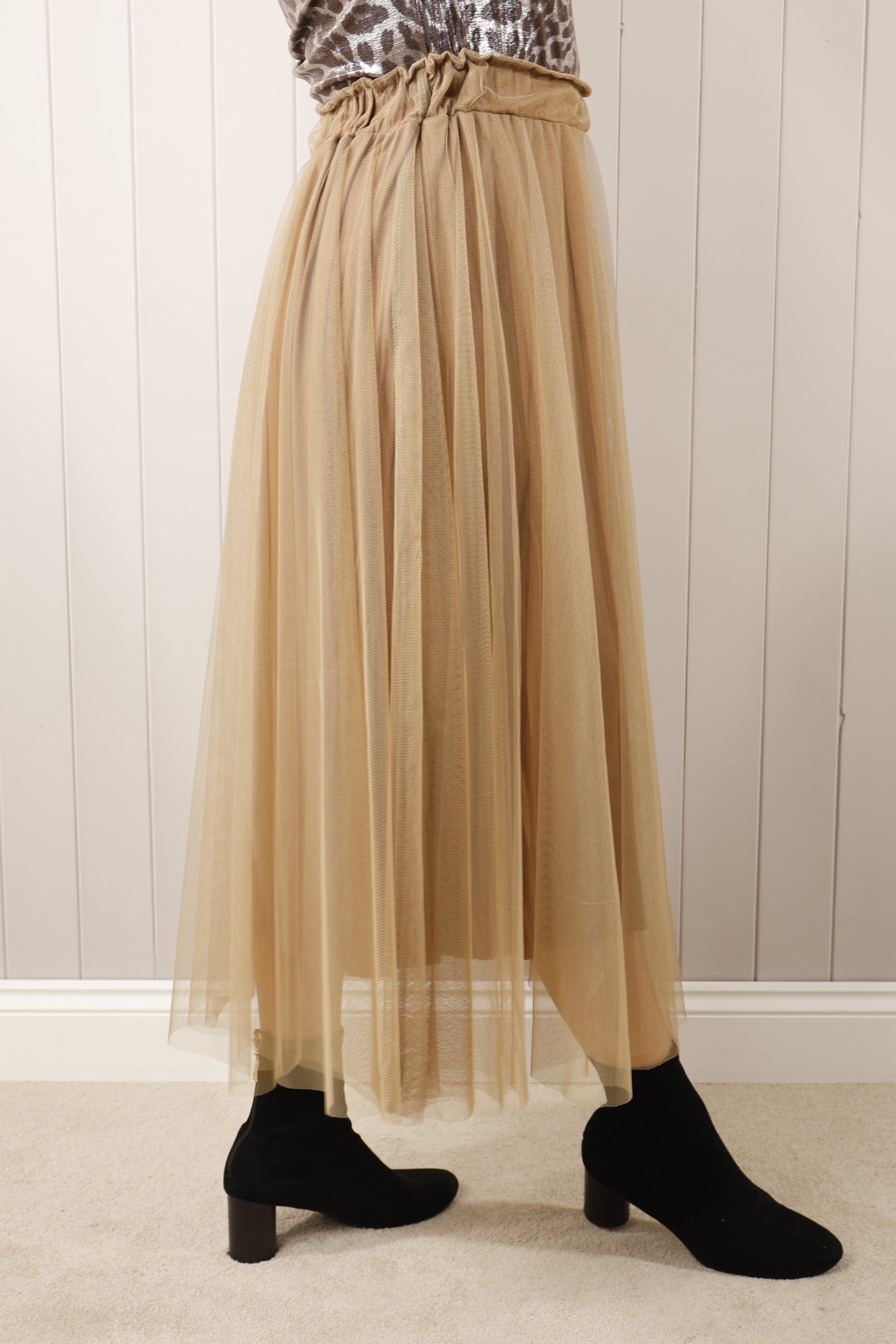 Dilly Plain Net Skirt in Gold - Elegant Mesh Skirt for Women, Perfect for Parties, Weddings & Special Occasions
