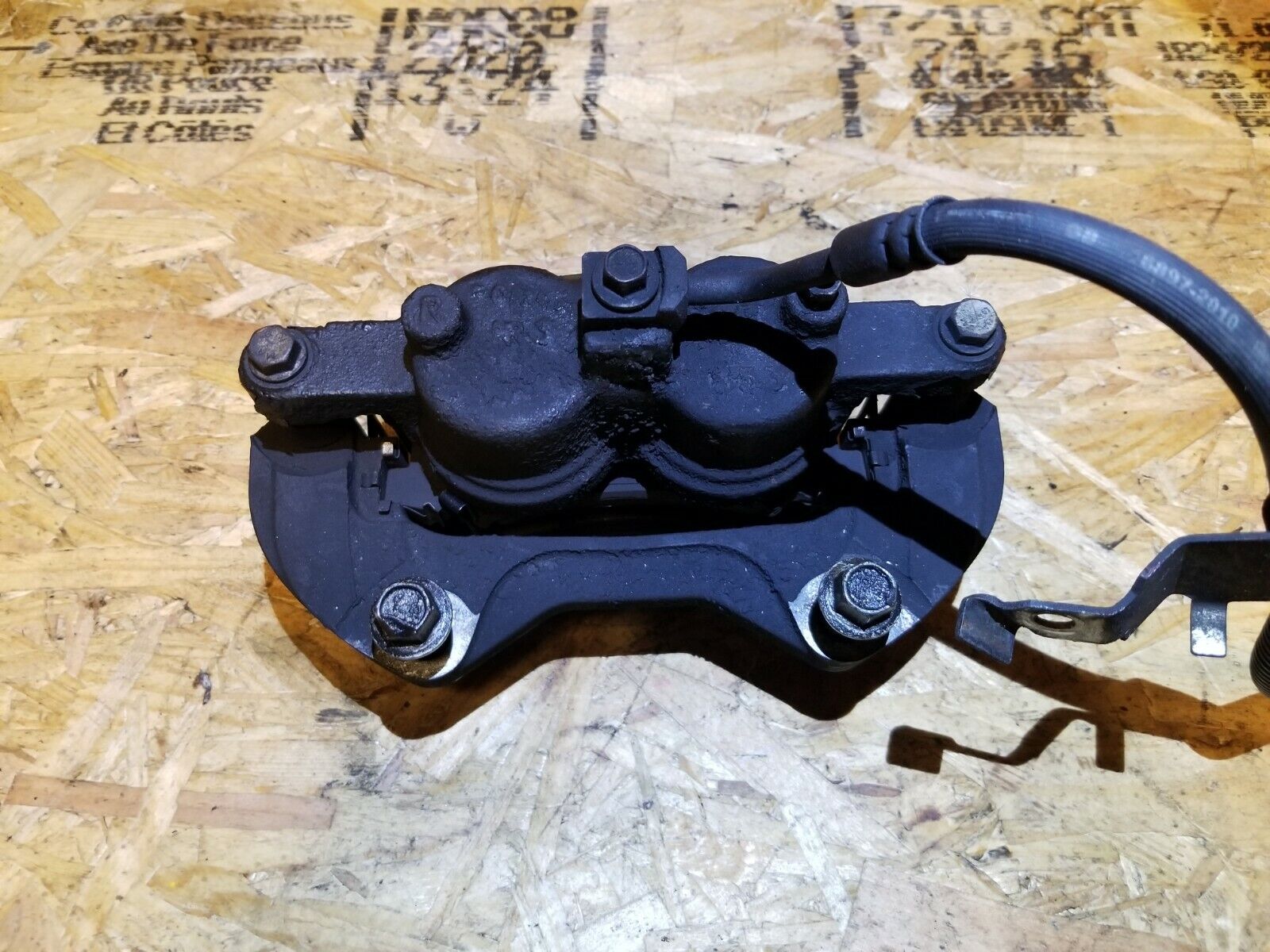 2006-2011 Cadillac DTS Front Right Passenger Side Brake Caliper - OEM Replacement Part for Smooth Braking Performance | Perfect for City Driving & Highway Commutes