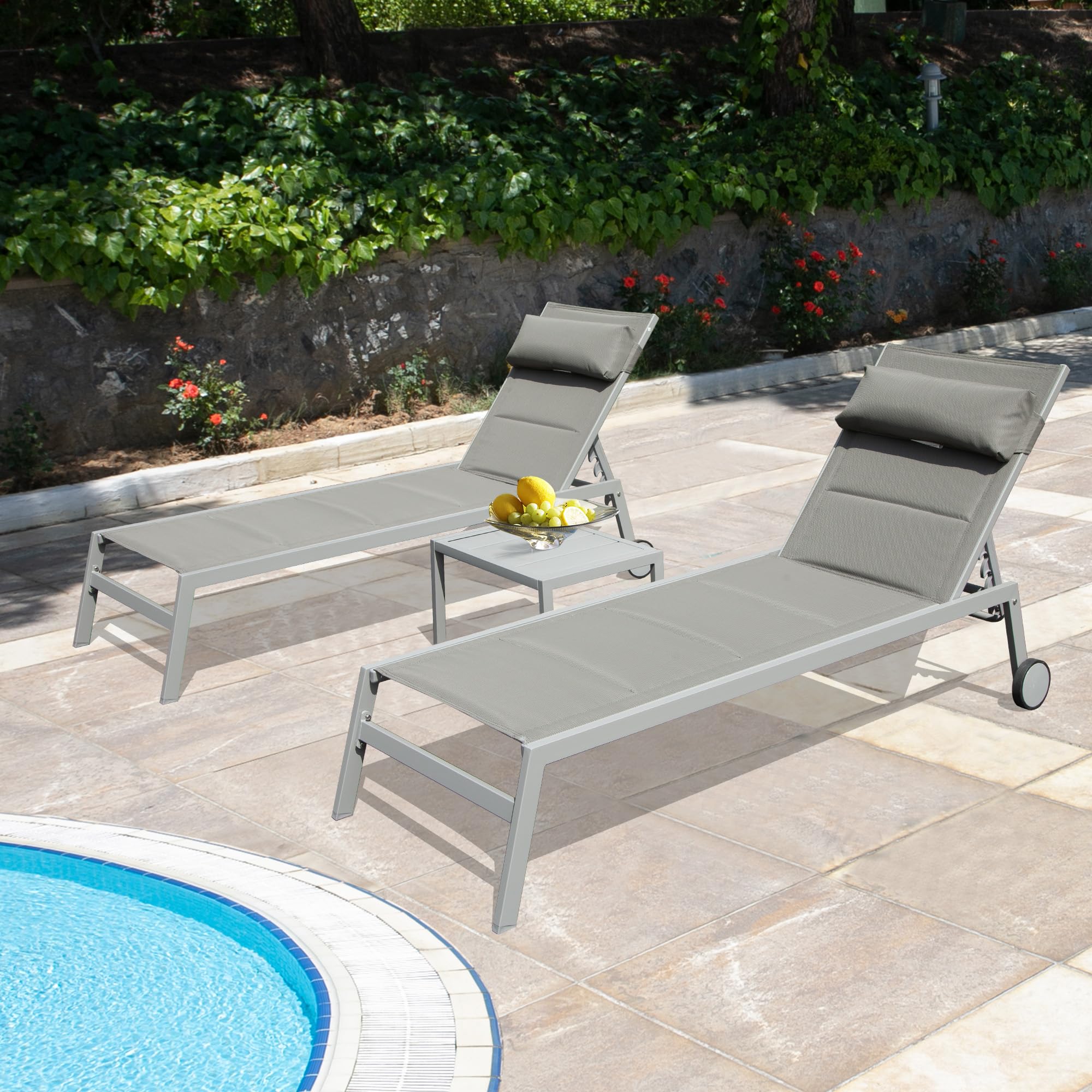 Domi Outdoor Patio Chaise Lounge Set of 3 - Aluminum Pool Lounge Chairs with Side Table & Wheels, Textilene Padded Adjustable Recliner - All-Weather Furniture for Poolside, Beach, Yard, Balcony (Gray) | Perfect for Sunbathing, Relaxing & Outdoor Entertaining
