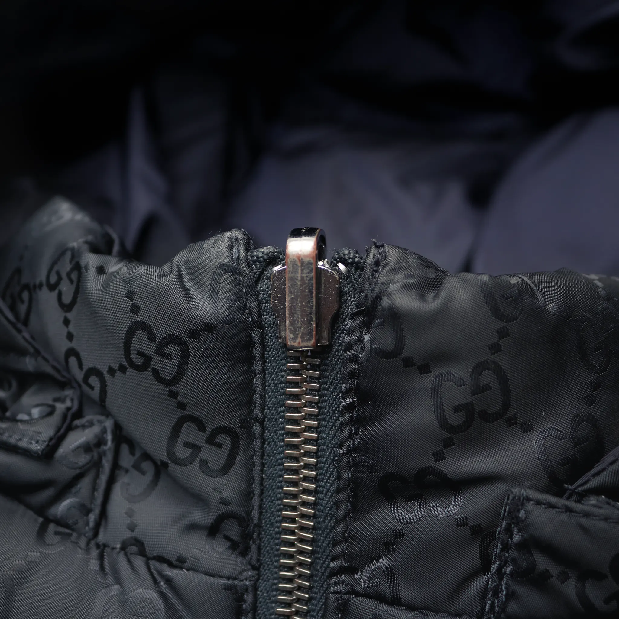 Vintage Gucci GG Jacquard Navy Blue Kids Jacket with Missing Zipper Pull - Stylish Outerwear for Boys & Girls, Perfect for School, Playdates & Special Occasions