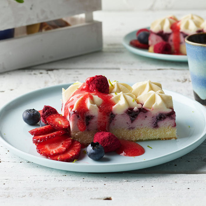 Sara Lee Mixed Berry Cheesecake Tray 1.35KG (3 lbs) - Delicious Frozen Dessert for Parties, Holidays & Family Gatherings
