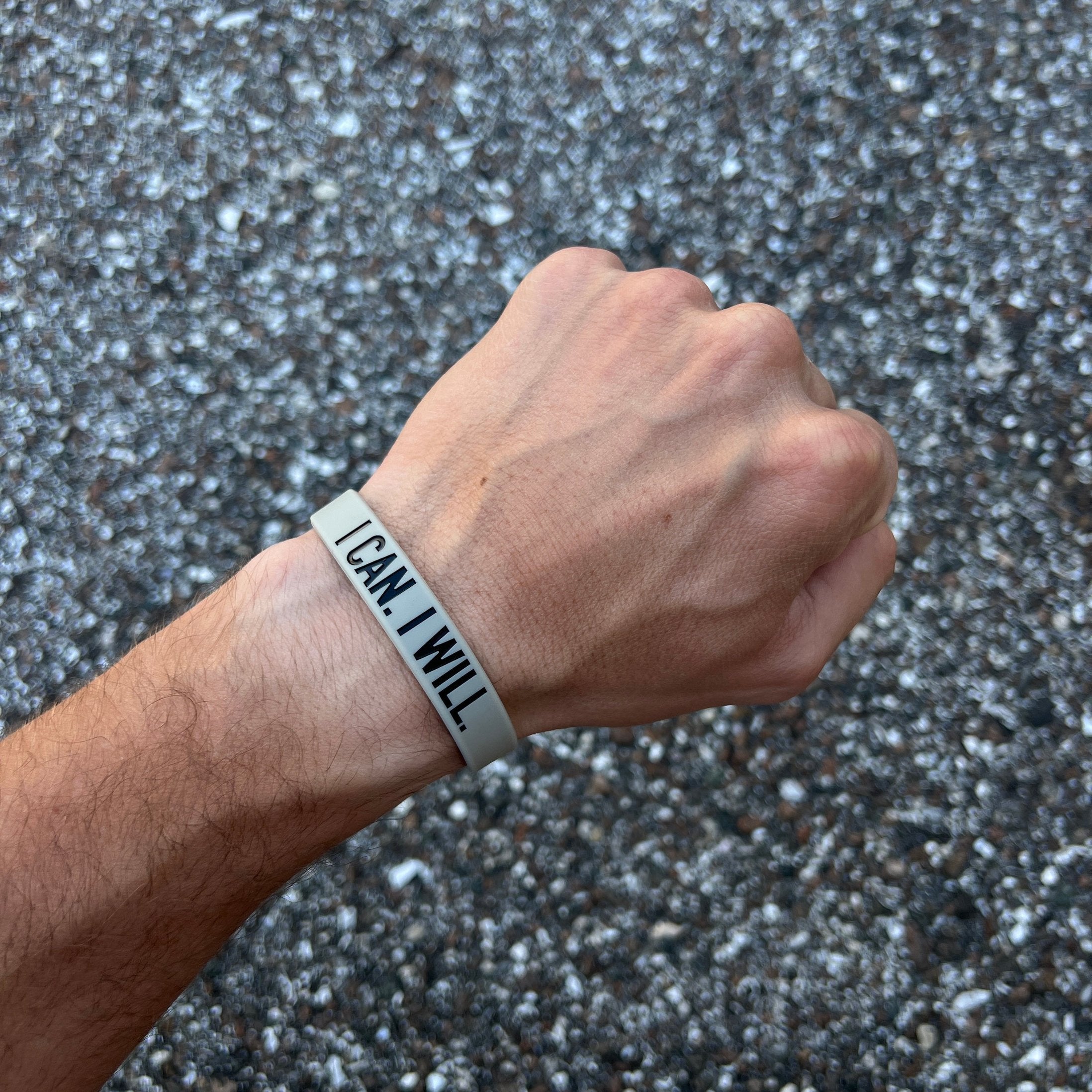Motivational Wristband - Inspirational 'I CAN. I WILL.' Silicone Bracelet for Fitness, Running & Daily Encouragement
