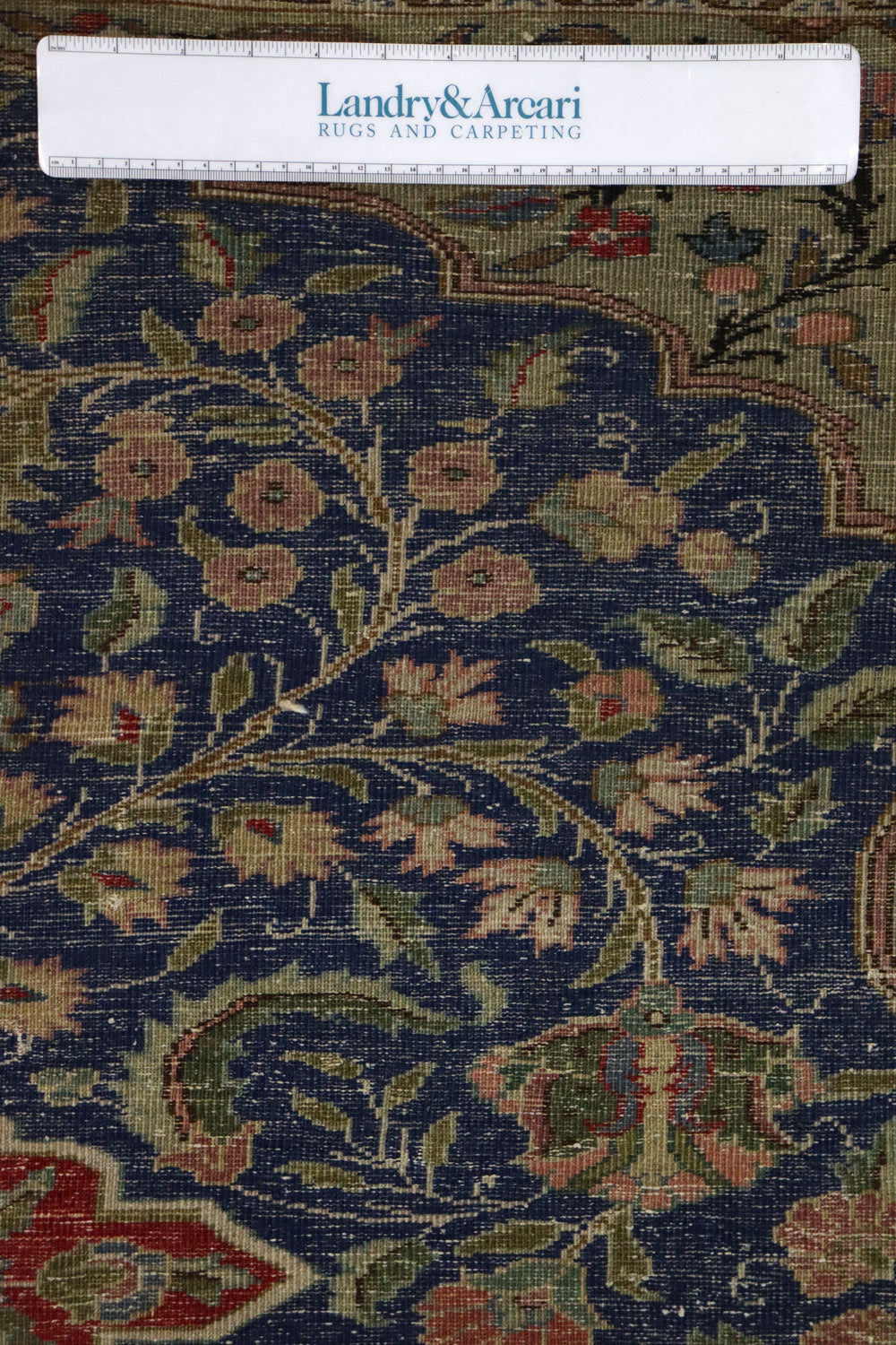 Authentic Antique Kayseri Handwoven Wool Rug - Traditional Turkish Carpet J67258 for Living Room, Bedroom & Home Decor