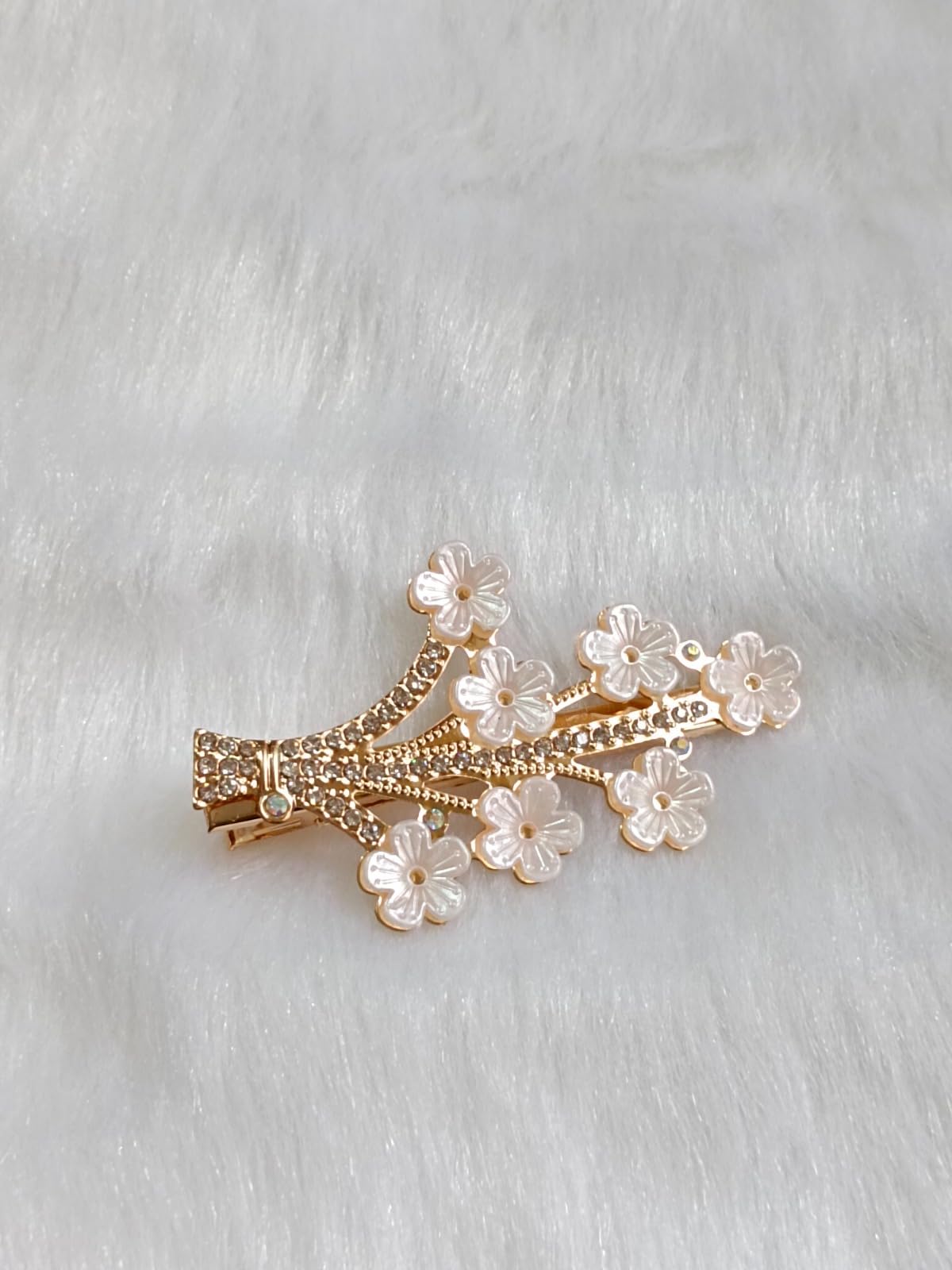 DENICRAAS Pearl Hair Claw Clips - Strong Hold Non-Slip Hair Clips for Women, Champagne Gold Hair Accessories for Thick or Thin Hair (2 Pack) - Perfect for Daily Use, Birthday Gifts & Special Occasions