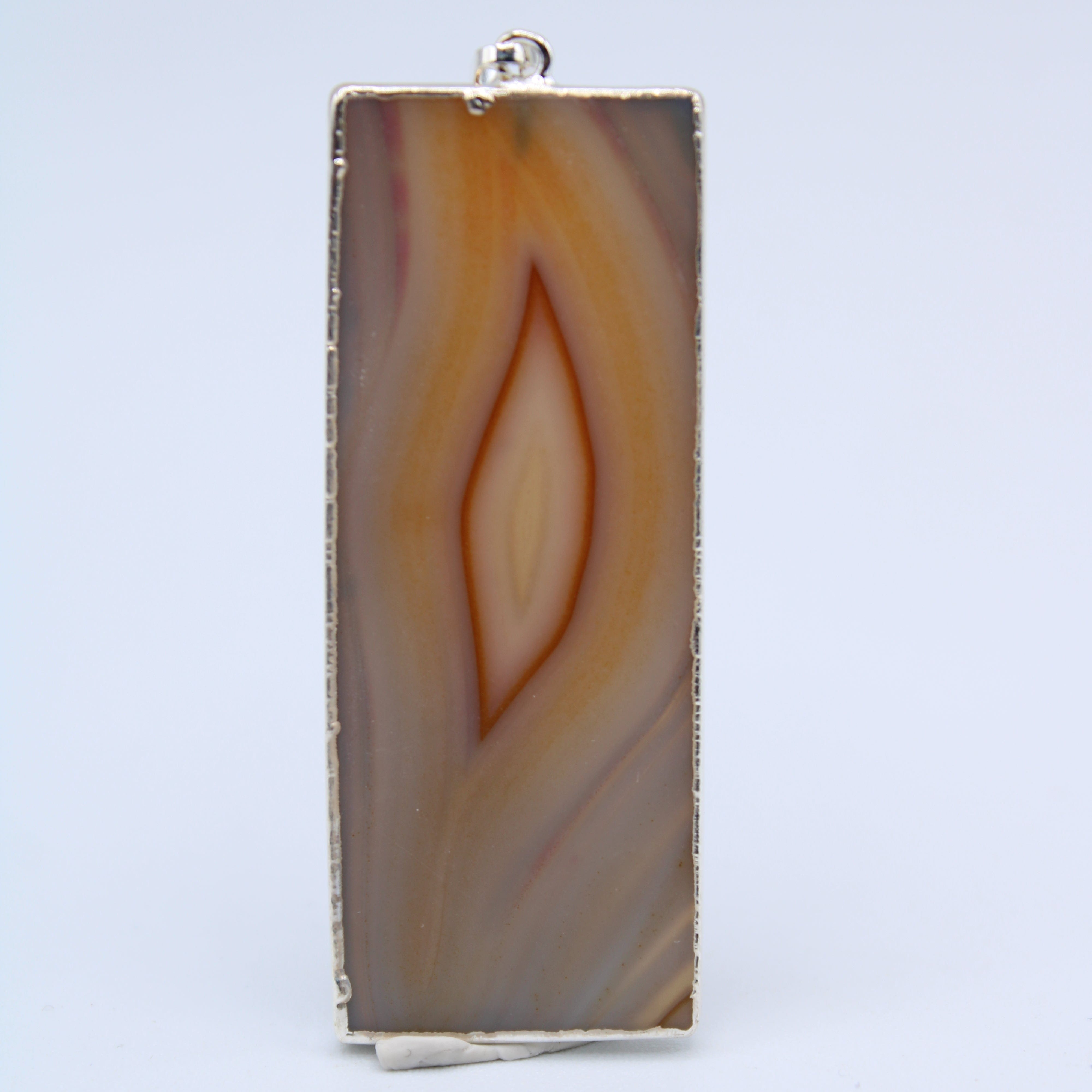 Natural Agate Slice Pendant Necklace - Healing Crystal Jewelry for Women - Perfect for Meditation, Yoga & Spiritual Gifts