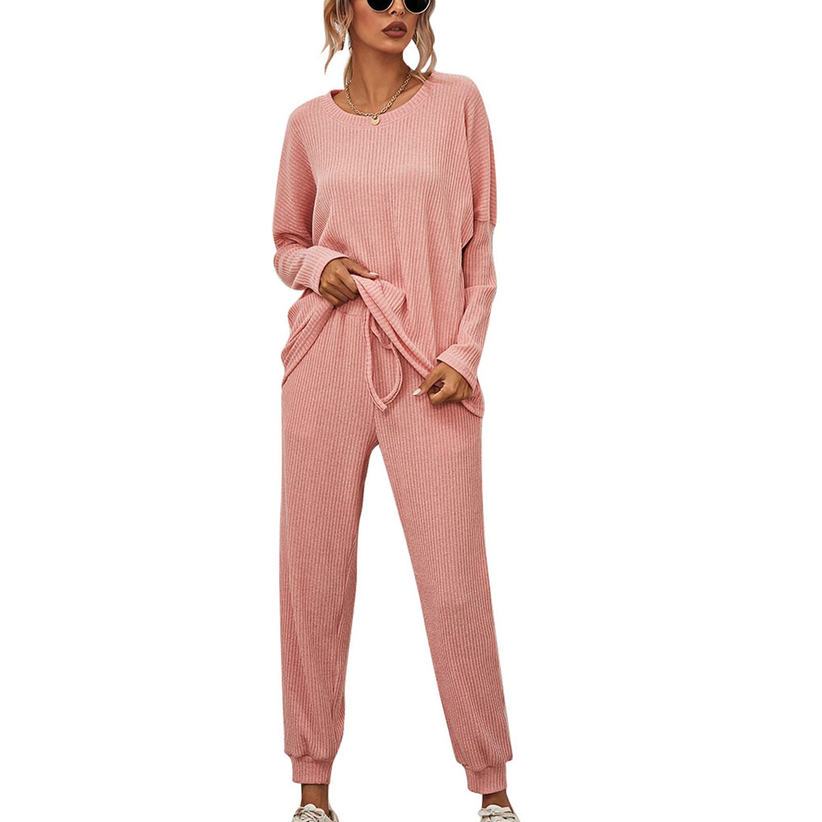 Women's 2-Piece Pajama Set - Long Sleeve Top & Pants - Soft Comfortable Sleepwear & Loungewear for Women - Perfect for Nighttime Relaxation, Sleepovers, and Cozy Home Wear