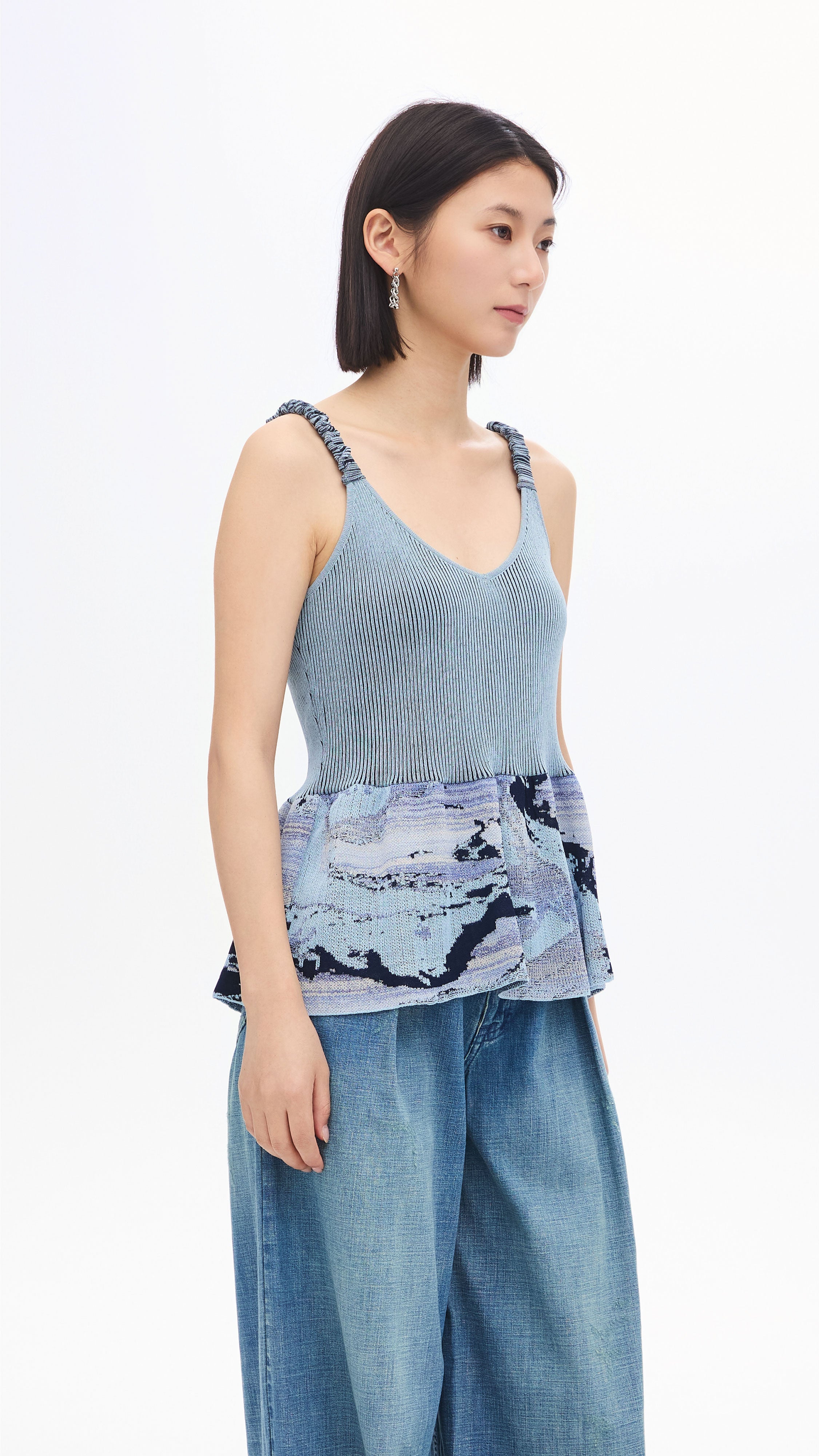 Stylish Jacquard Peplum Tank Top for Women - Flattering Summer Blouse with Elegant Design - Perfect for Casual Outings, Beach Vacations & Date Nights