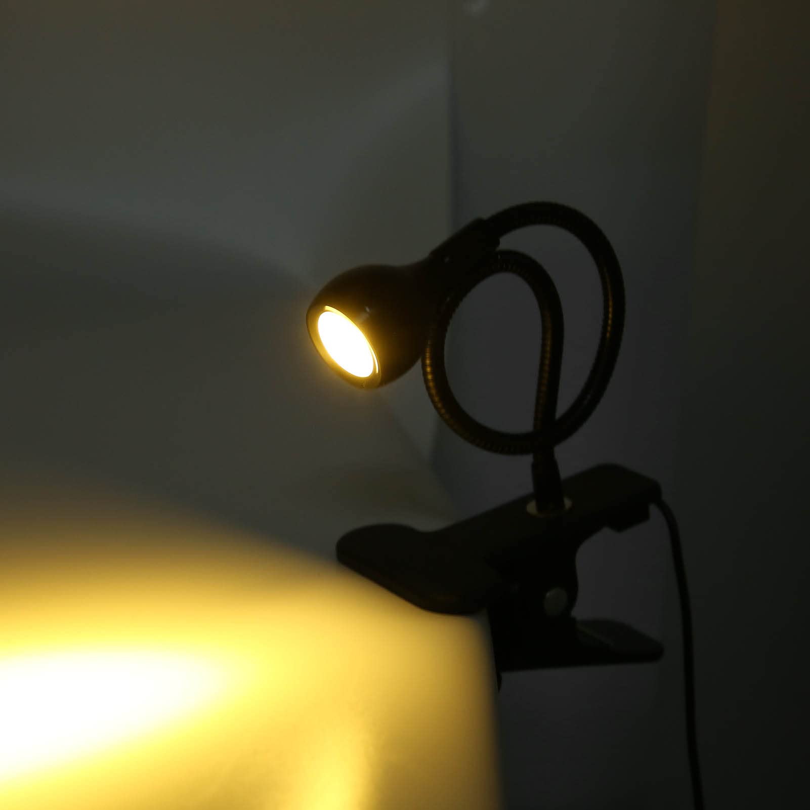 ASHATA USB Reading Lamp - Flexible Gooseneck LED Desk Light with Warm Lighting & Eye Protection, USB Clamp Book Light for Home Office, Study, Night Reading, and Work (Perfect for Bedside, Computer Desk & Bookshelf Use)
