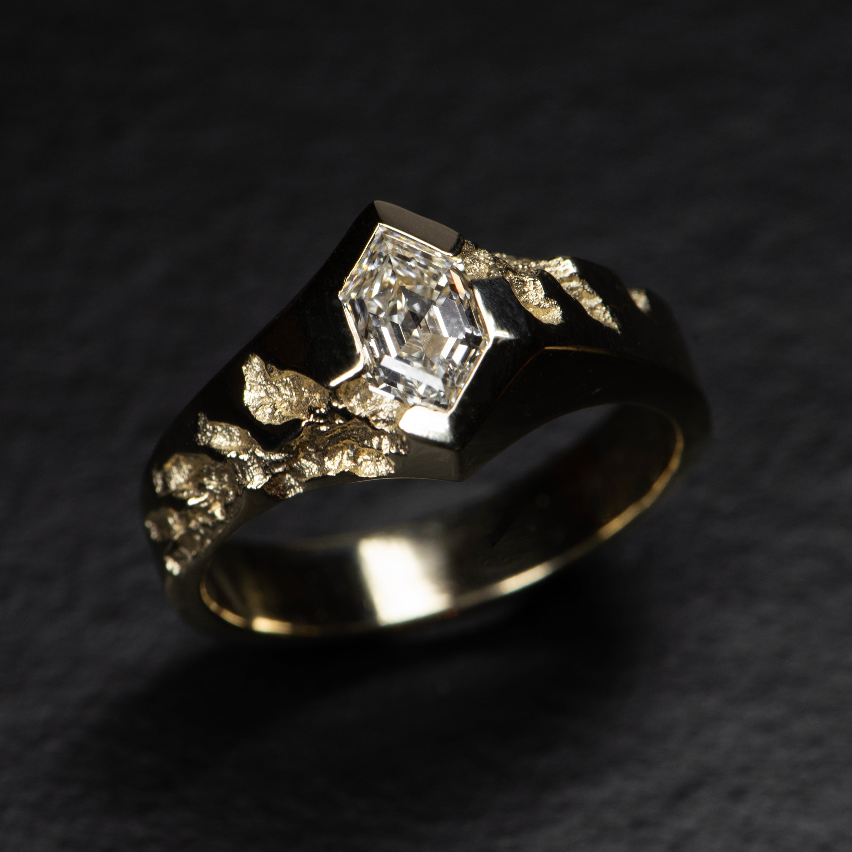 1ct Diamond Signet Ring for Women - 14K Gold Classic Pinky Ring - Elegant Minimalist Jewelry Gift for Her - Perfect for Engagements, Anniversaries & Special Occasions