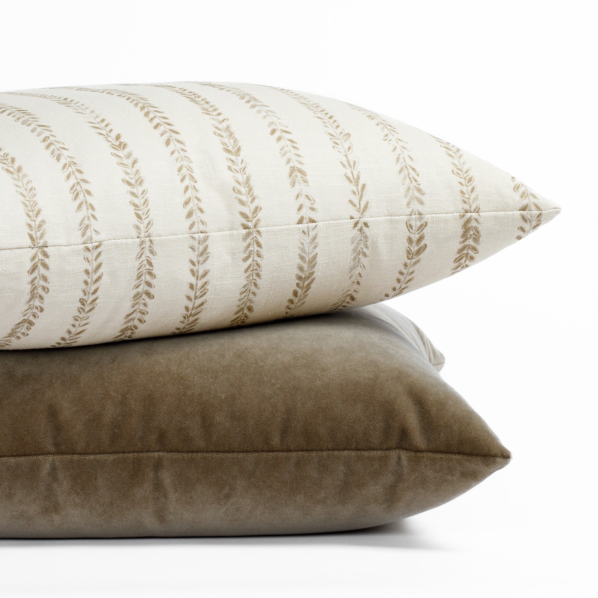 Premium Ivy 20x20 Decorative Throw Pillow in Chestnut Brown - Perfect for Sofa, Bed & Home Decor