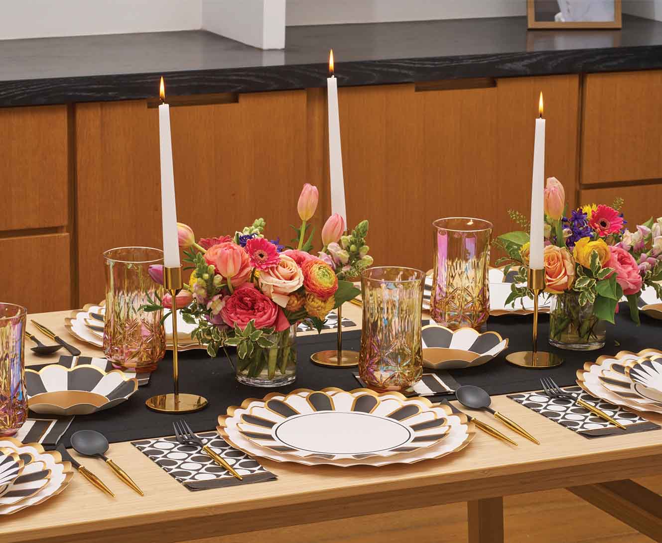 Premium Cordoba Table Setting Set - Elegant Dinnerware for Formal Dining & Special Occasions - Perfect for Weddings, Anniversaries & Holiday Gatherings