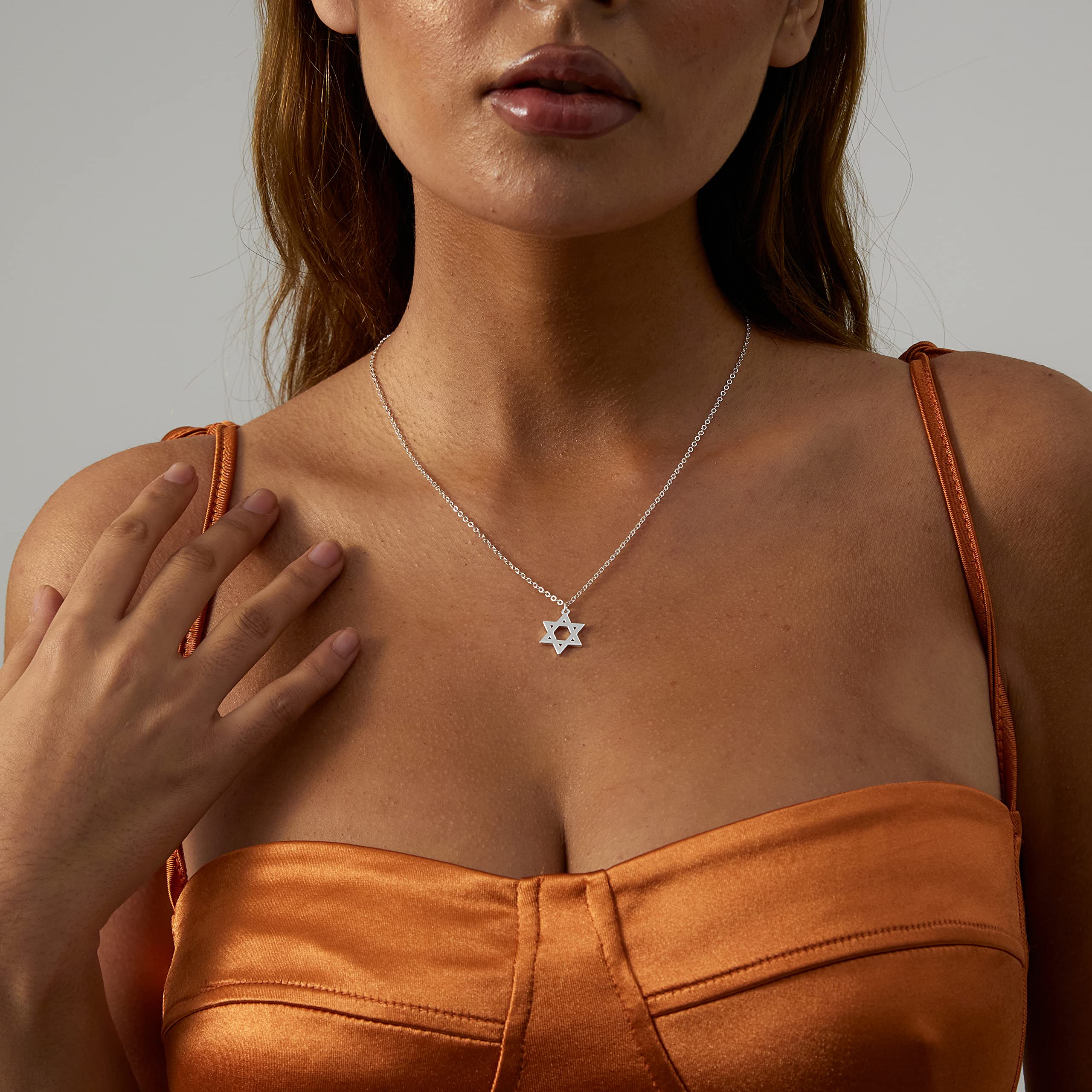 Tasiso 14K Gold Moon and Star Pendant Necklace for Women - Dainty Crescent Moon with Tiny Star Charm, Minimalist Long Chain Jewelry - Perfect for Everyday Wear, Date Nights & Special Occasions