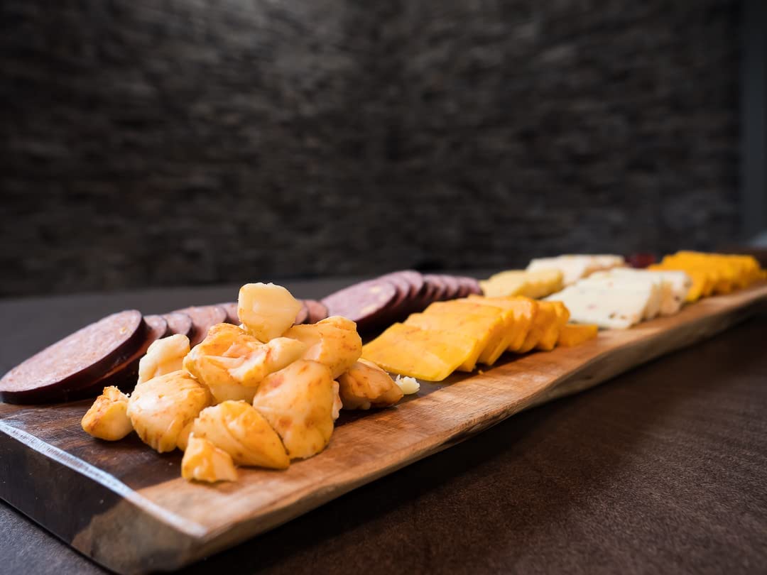 Pepper Joe’s Ghost Pepper Cheese Curds – Spicy Wisconsin Cheese Snacks with Hot Ghost Chile – 10oz Bag – Perfect for Game Day, Parties & Spicy Food Lovers