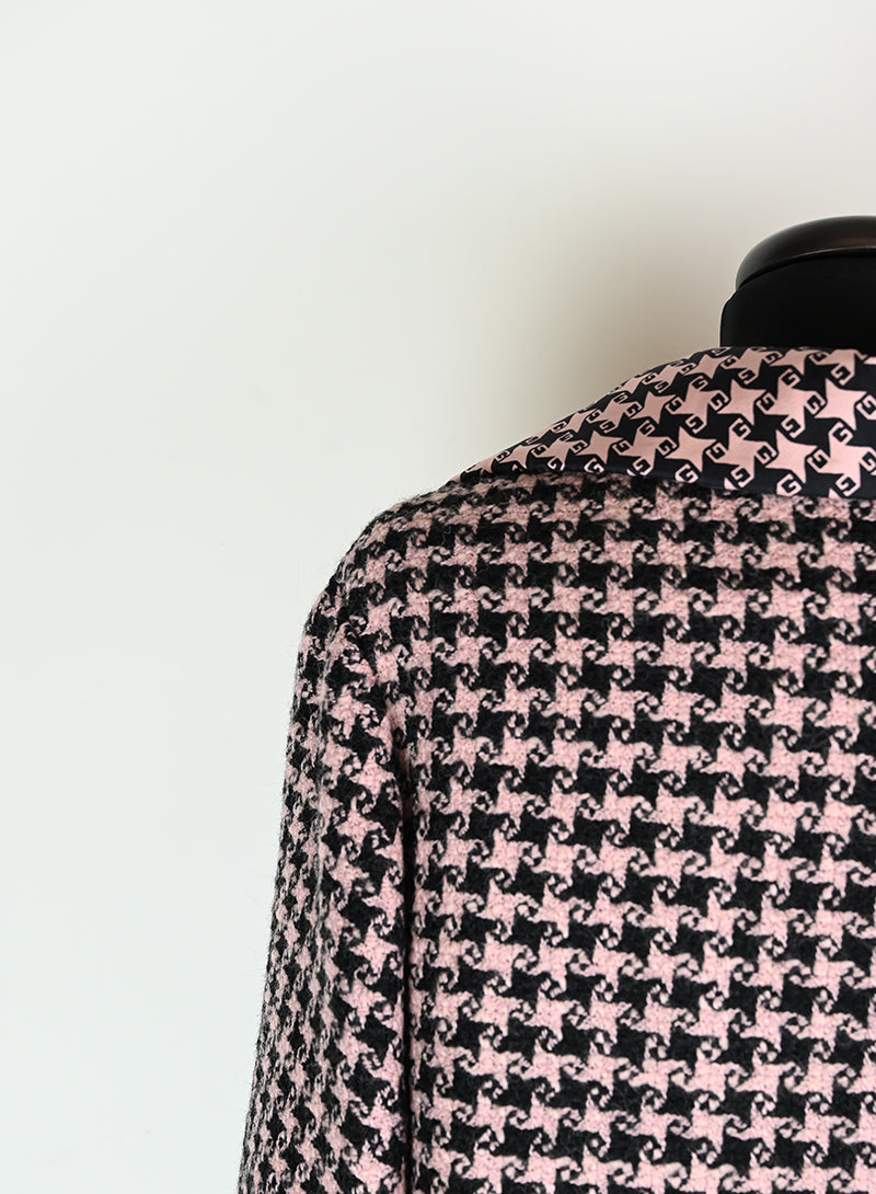 Gucci Pink and Black Pied de Poulle Jacket Size 44 - Luxury Women's Blazer for Office, Party & Formal Events