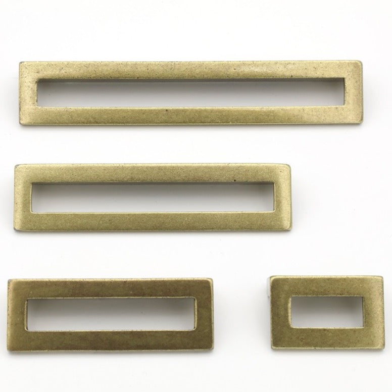 Vintage Aged Brass Drawer Pulls & Cabinet Handles - Classic Hardware for Kitchen Cabinets, Dressers & Furniture Restoration (Set of 10)