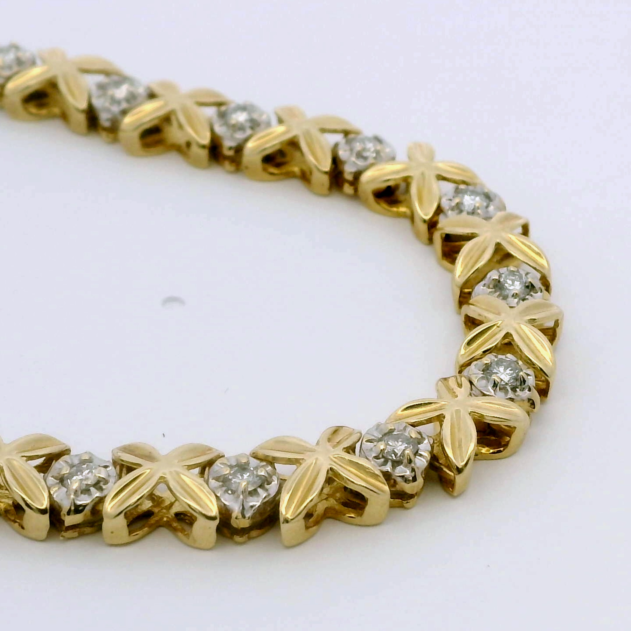 Luxury 14K Gold & Diamond Bracelet for Women - Elegant Tennis Bracelet for Weddings, Parties & Special Occasions