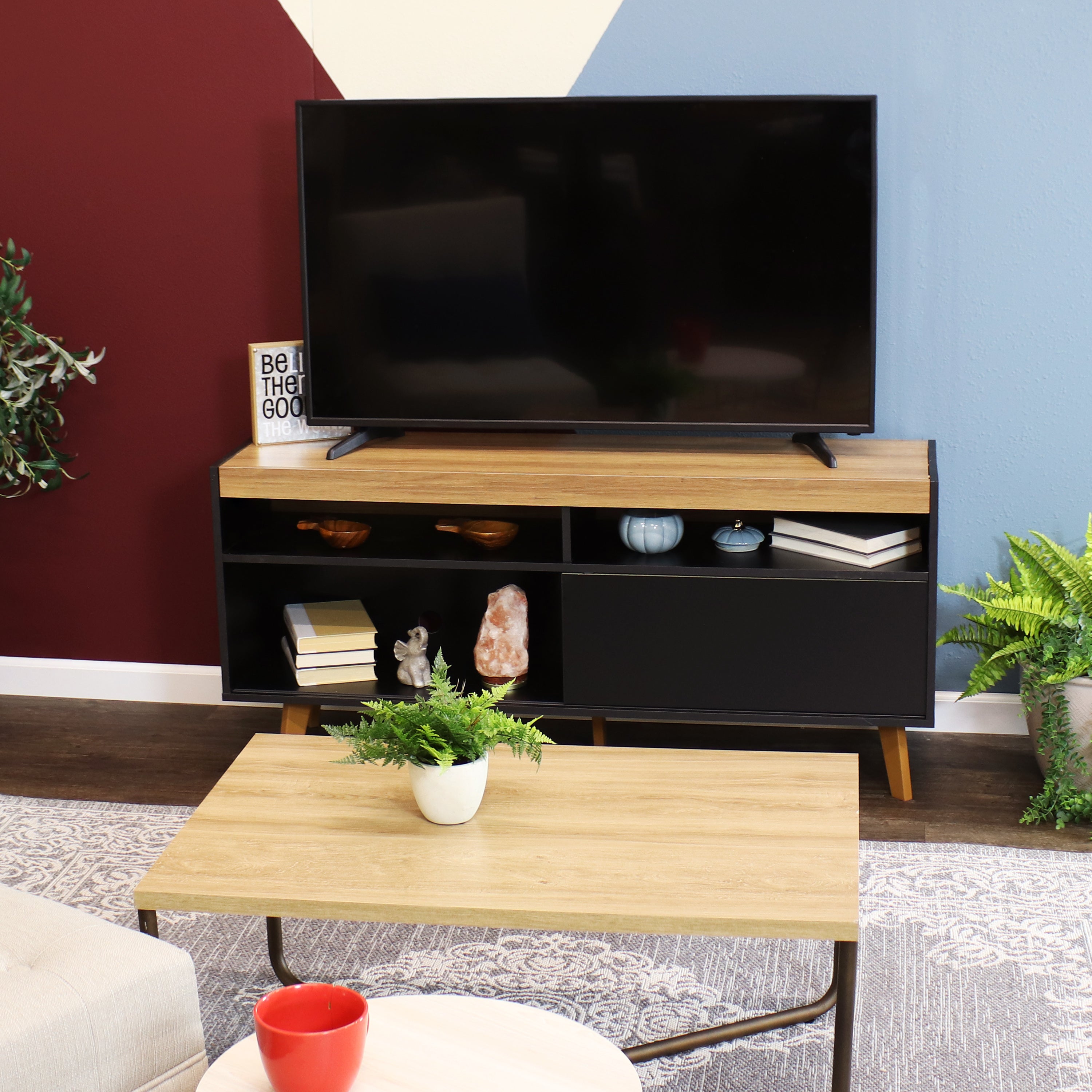 Mid Century Modern TV Stand for 58 Inch Flat Screen - Sunnydaze Retro Entertainment Center with Storage for Living Room & Home Theater