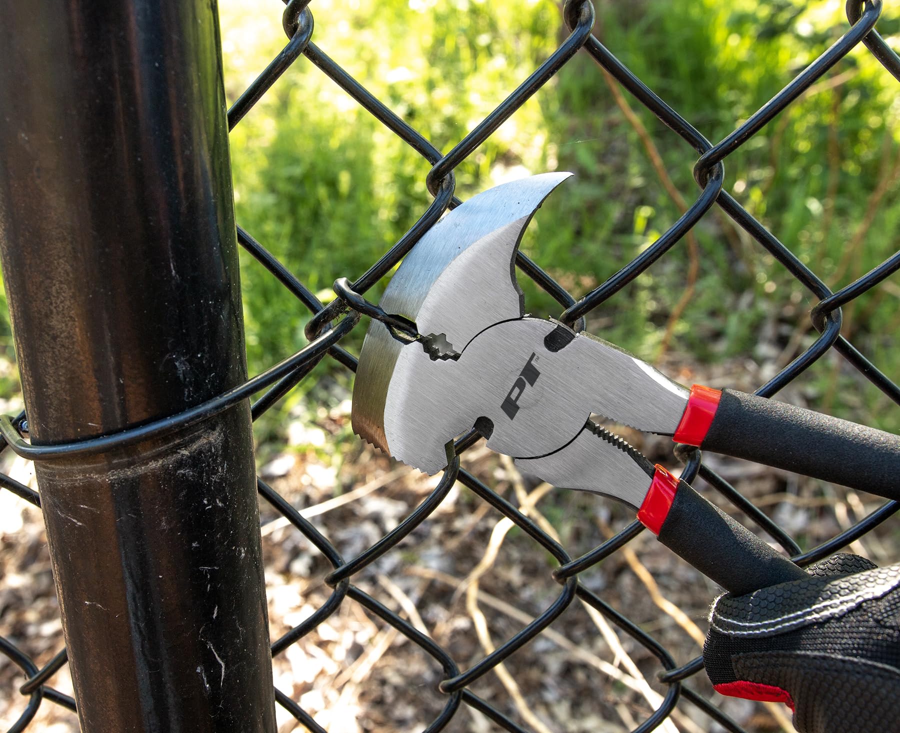 Performance Tool W1500 Heavy Duty Fence Repair Pliers - Professional Grade Wire Fencing Tool for Livestock, Farm & Ranch Maintenance (Ideal for Fixing Broken Wires, Tightening Fences & DIY Farm Repairs)