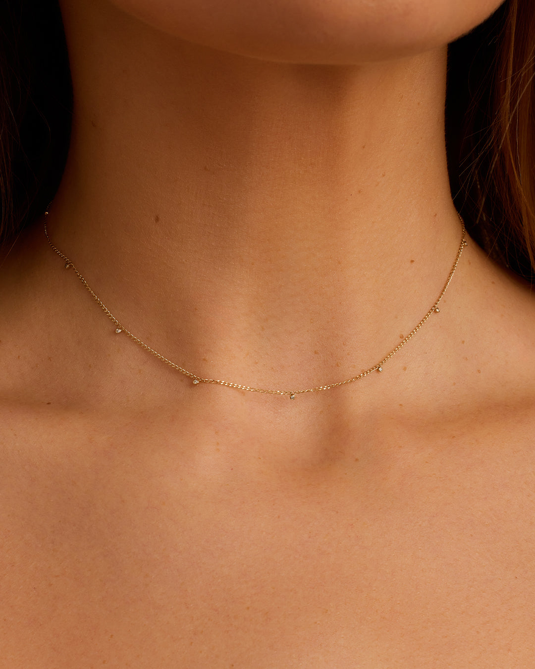 Elegant Diamond Dot Flutter Choker Necklace for Women - Dainty Layering Jewelry for Date Night & Special Occasions