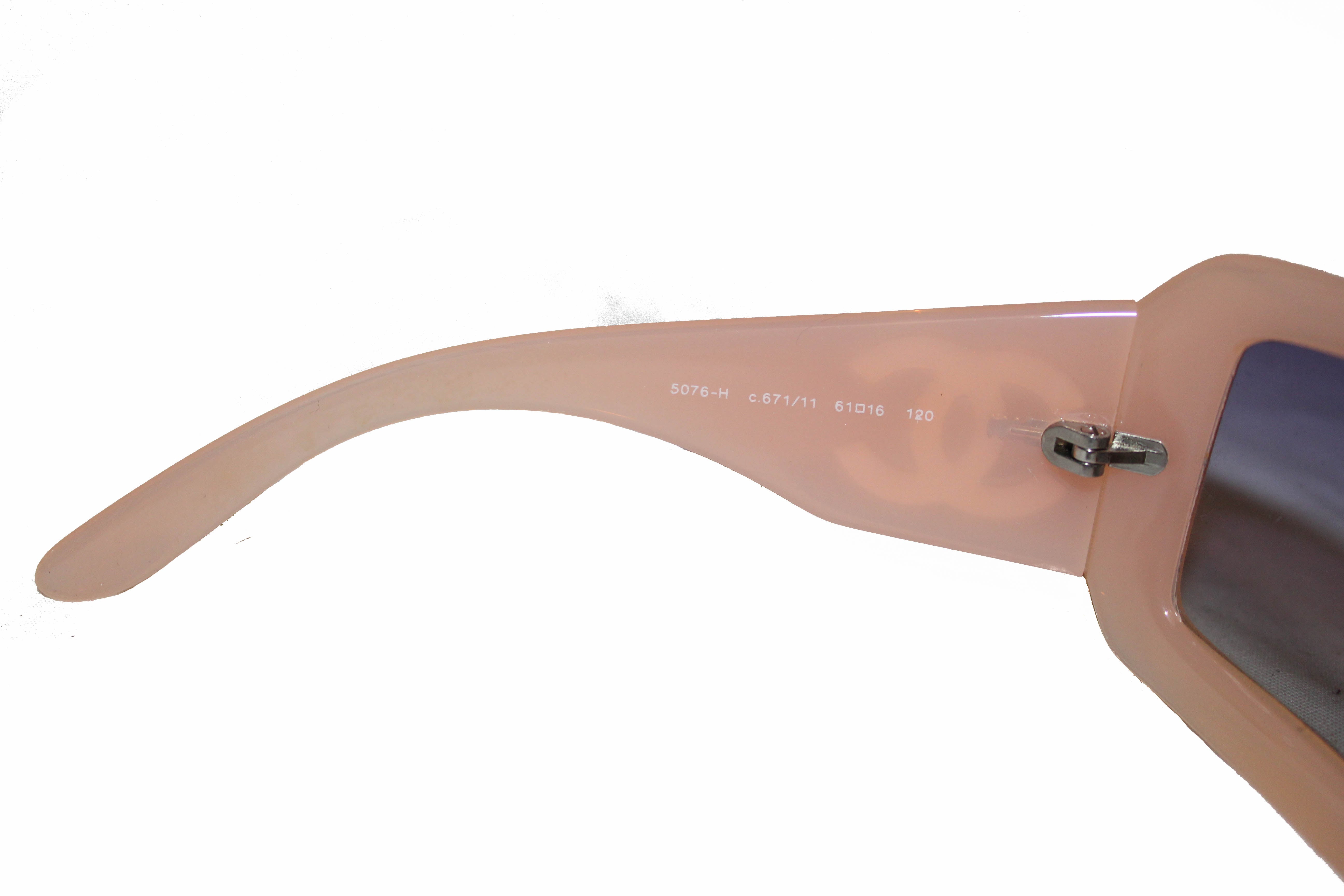 Authentic Chanel 5076 H Light Pink Frame CC Mother of Pearl Sunglasses for Women - Luxury Fashion Accessory for Summer Beach & Outdoor Activities