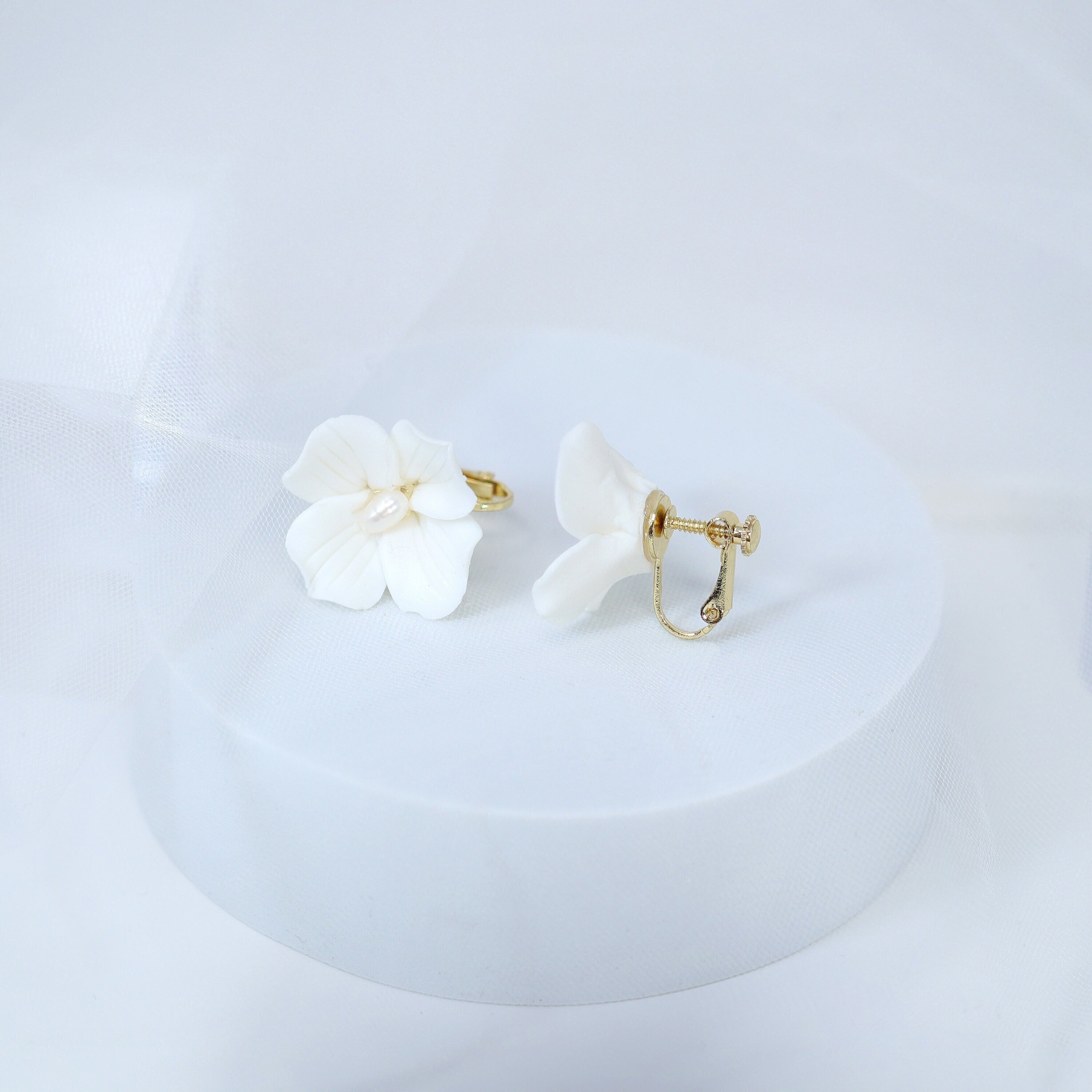 Clip-On Ceramic White Flower Pearl Stud Earrings for Women - Natural Pearl Bridal Jewelry, Wedding Statement Earrings - Perfect for Brides, Prom, Parties & Special Occasions