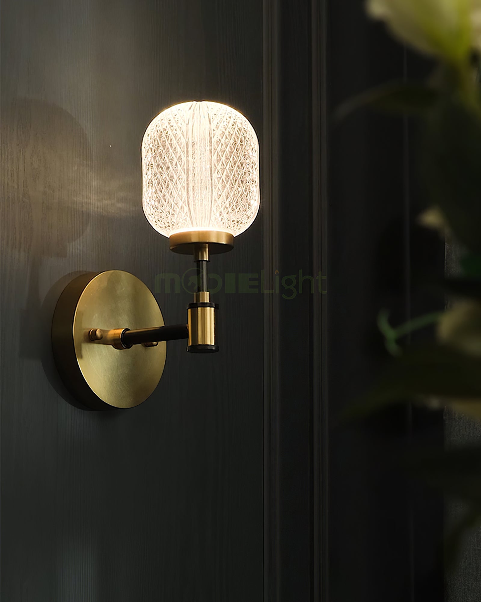 Modern Ari Wall Lamp - Sleek LED Sconce Lighting for Bedroom, Living Room & Hallway - Energy Efficient Indoor Wall Light Fixture